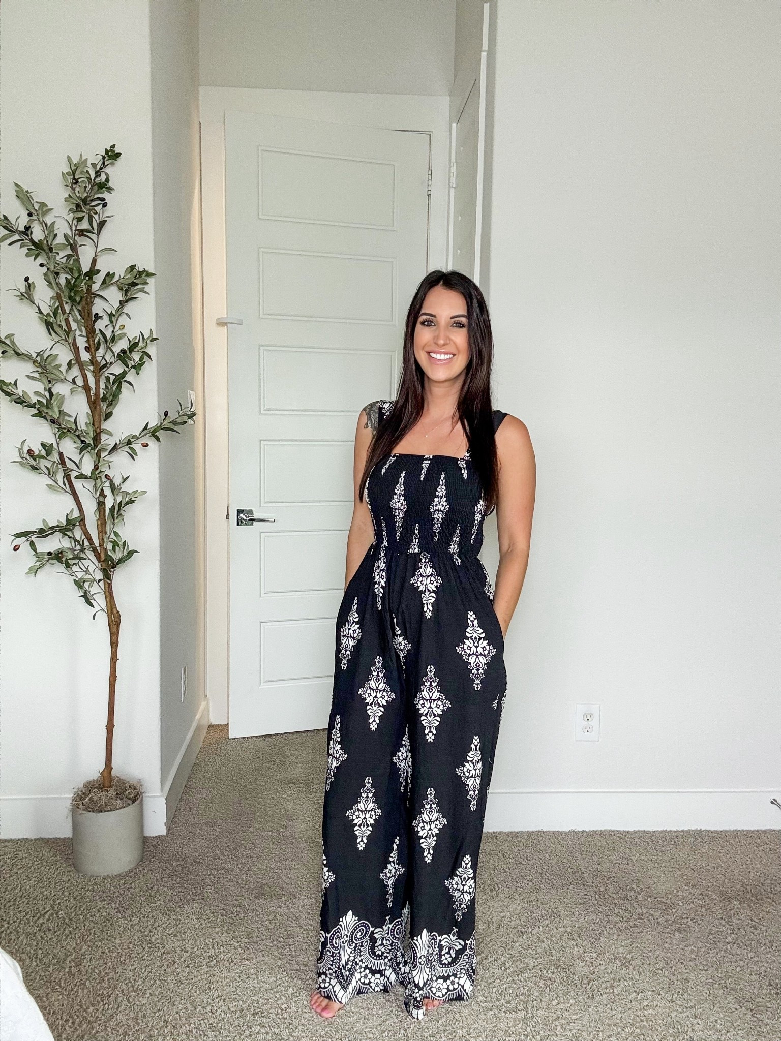 Throw on this romper and you’re good to go! Thick, stretchy and it has pockets! 

I’m 5’6 | 130 lbs and wearing a size small. 

#LTKSummerEdit