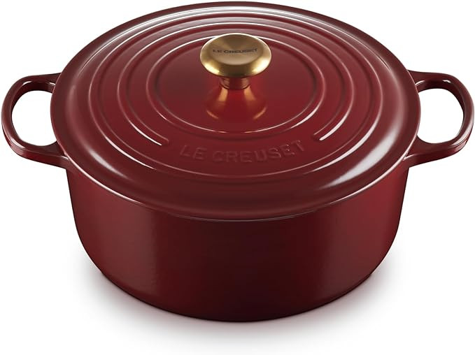 Le Creuset Enameled Cast Iron Signature Round Dutch Oven, 7.25 qt., Rhone | Amazon (US)