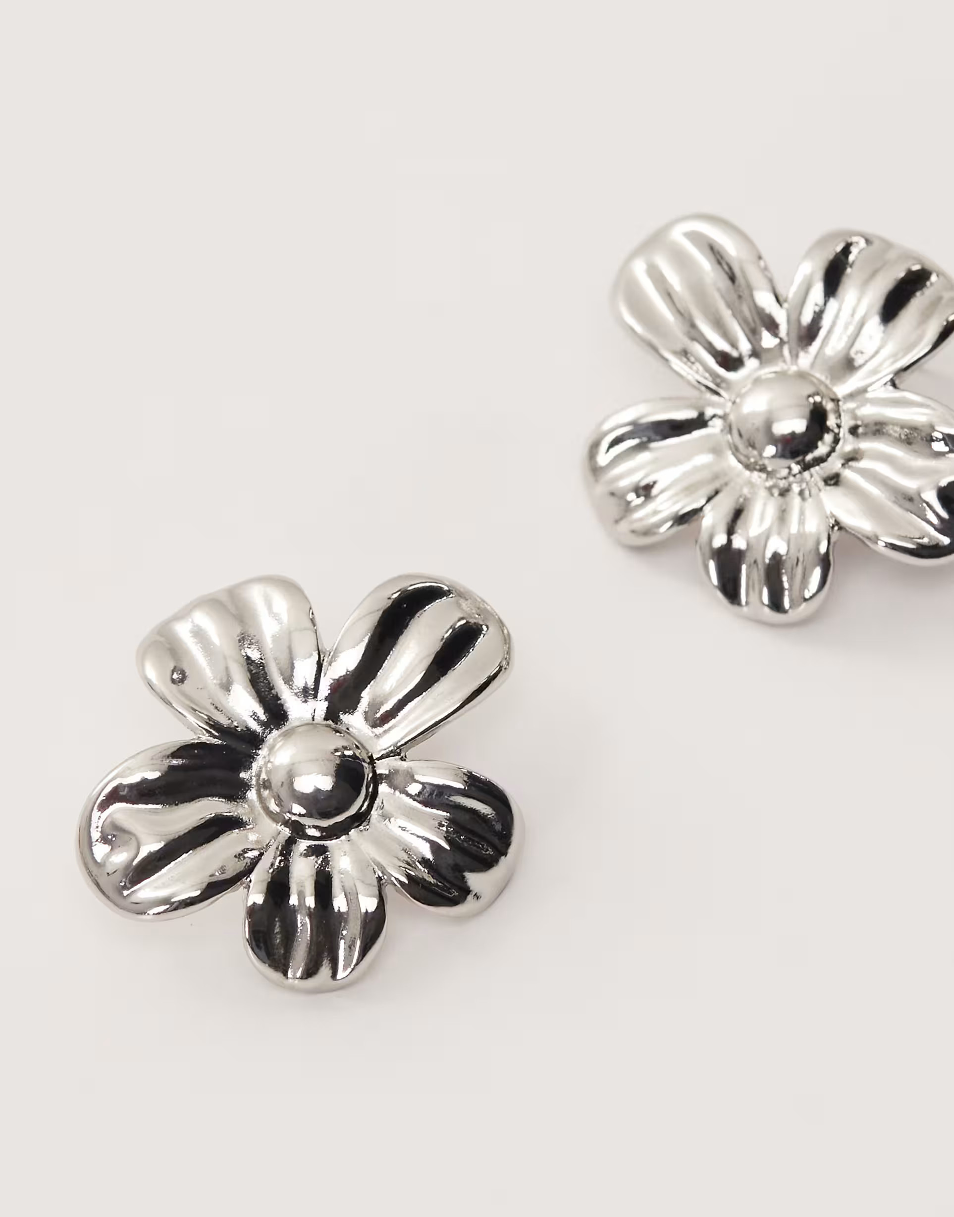Reclaimed Vintage oversized flower earrings in silver | ASOS | ASOS (Global)