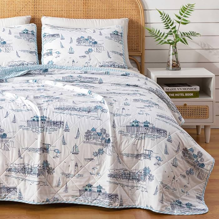 King Coastal Quilt Bedding Set, Summer Coastal Quilt with Shams, Beach 3-Piece Reversible All Sea... | Amazon (US)