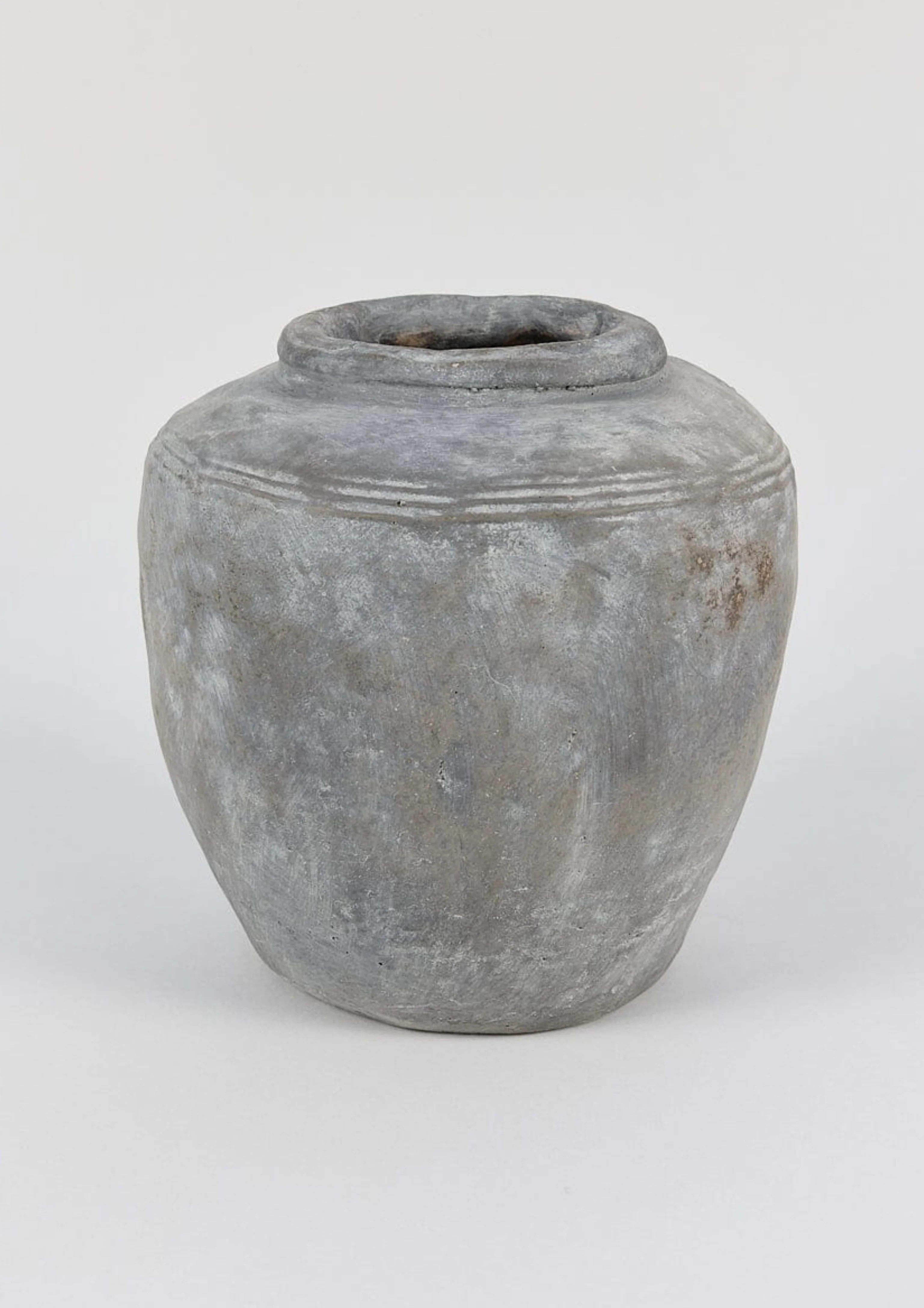 Distressed Rustic Concrete Vase - 12" | Afloral