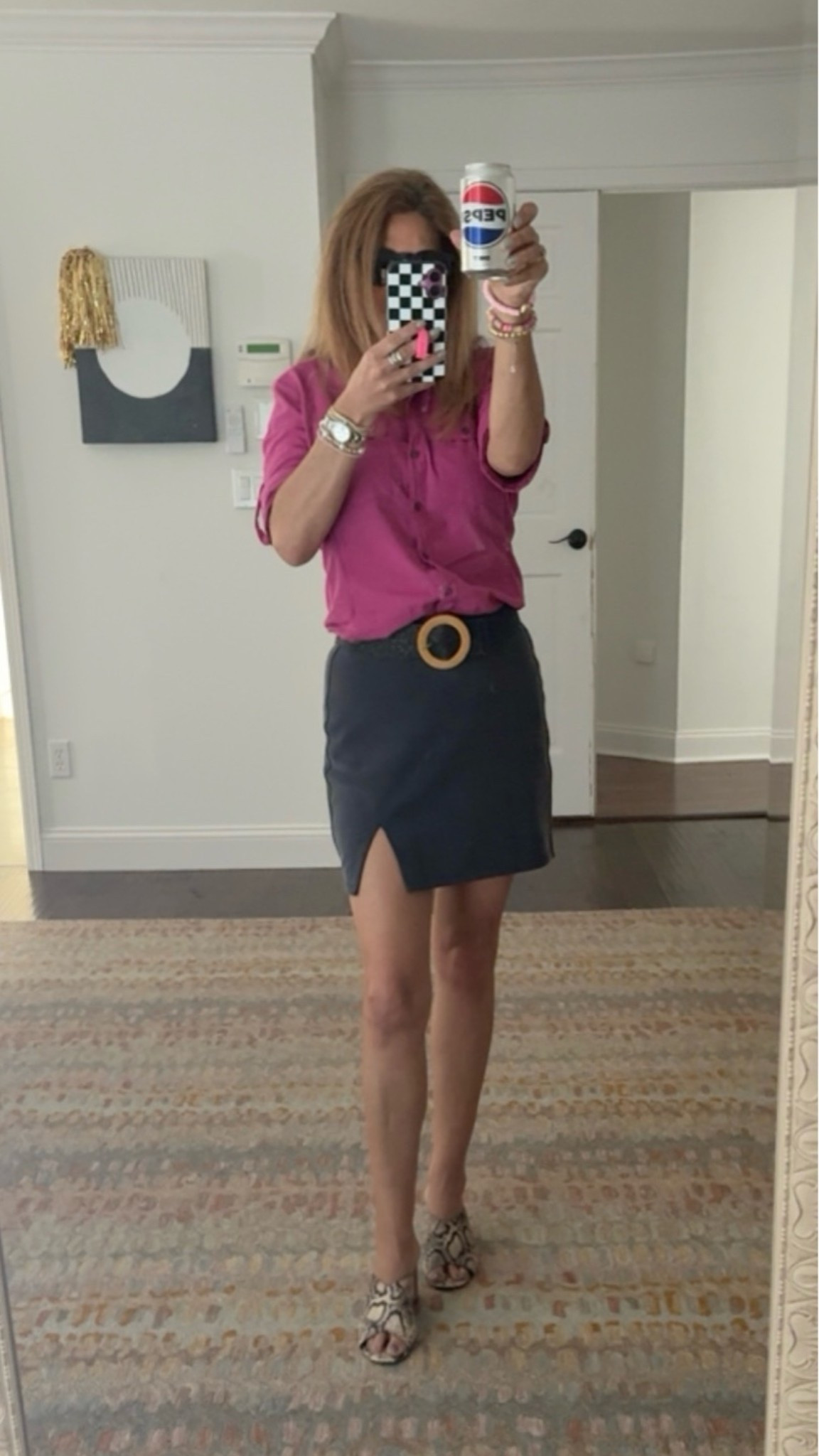 Diet Pepsi + Cute Outfit = Amazing Day! My skirt is on crazy sale! Grab it now!! #OOTD #Chic #Lookbook #Fashion #Love @Pepsi @lululemon @nordstroms

#LTKootd #LTKSaleAlert #LTKPetite