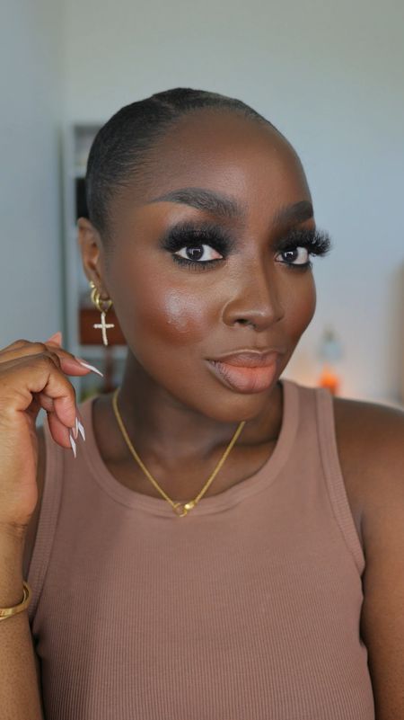 I be getting stuck using the same ole', but it's fun to play in some new products! #makeup #makeuptutorial #makeupfordarkskin

#LTKBeauty #LTKFindsUnder50 #LTKVideo
