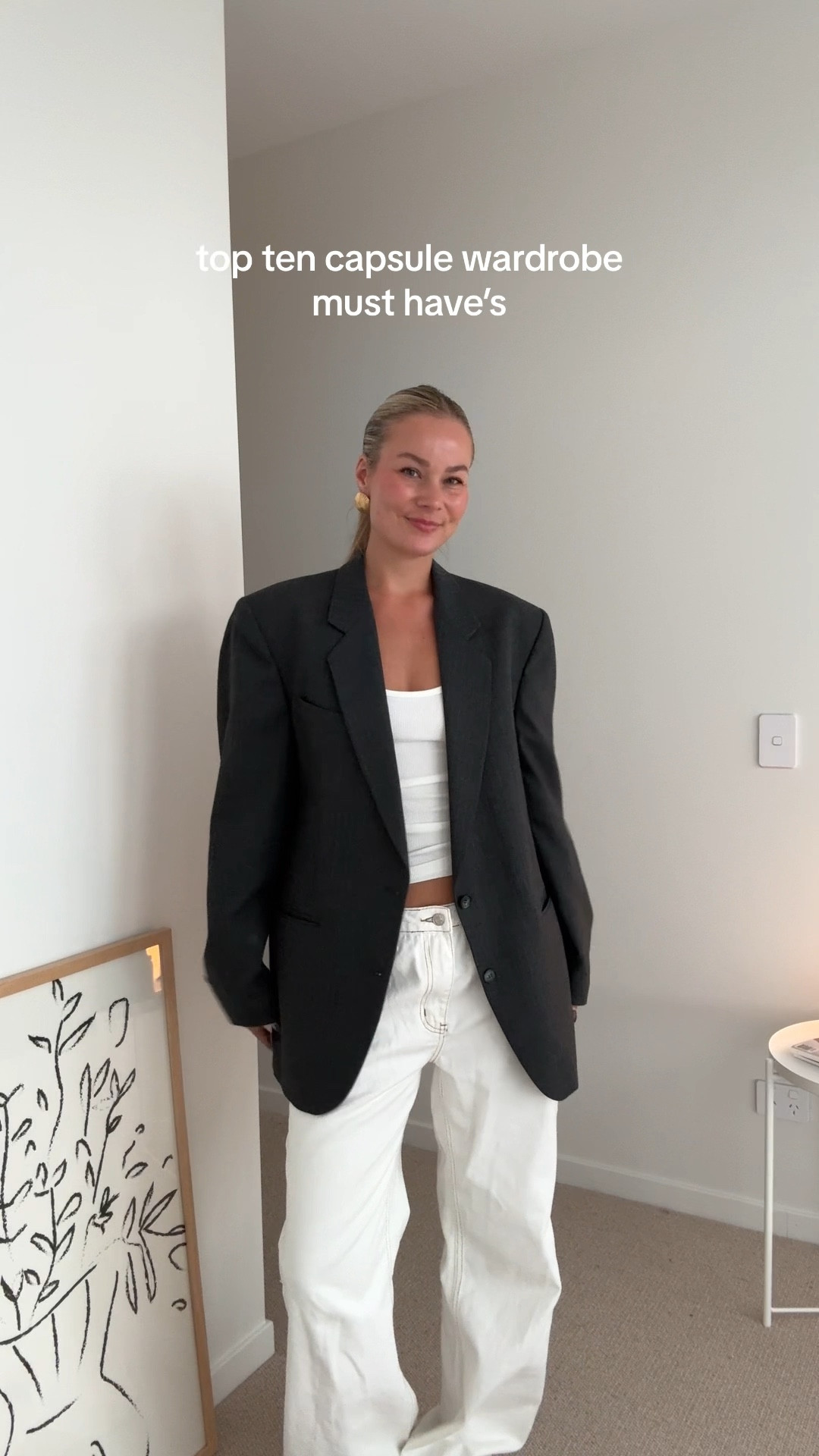 Top 10 Capsule Wardrobe Must Haves
1. White Tank
2. Grey Blazer
3. Blue Denim
4. Trench Coat
5. Boxer Shorts
6. White Tee
7. Satin Maxi Skirt
8. White Button Up
9. White Mini Skirt
10. Grey Hoodie 