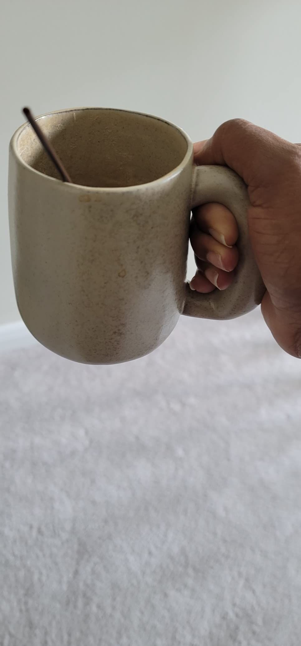 Uaral Large Coffee Mugs,Stoneware Pottery Coffee Mug Set with jumbo handle,Handmade mugs for Latte,Milk,Cocoa or Tea,20oz,Set of 2, (Assorted Color Cream&Gray) | Amazon (US)