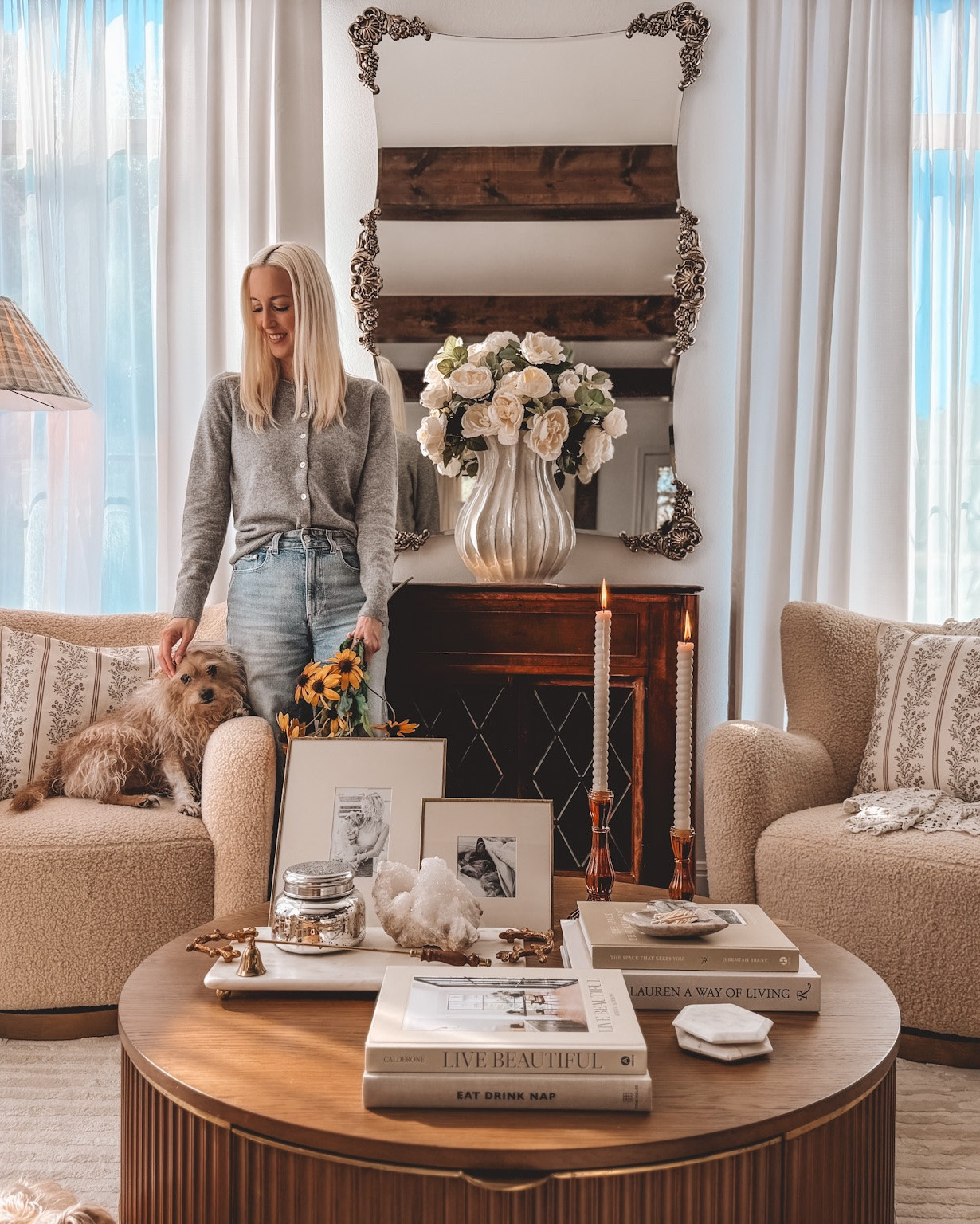 New, fresh transitional living room decor // traditional living room ideas // summer to fall home decor

#LTKHome