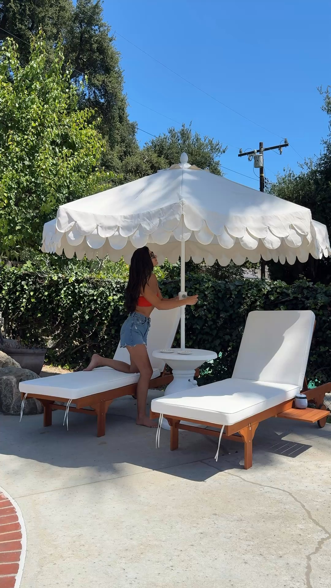 Outdoor umbrella and umbrella table