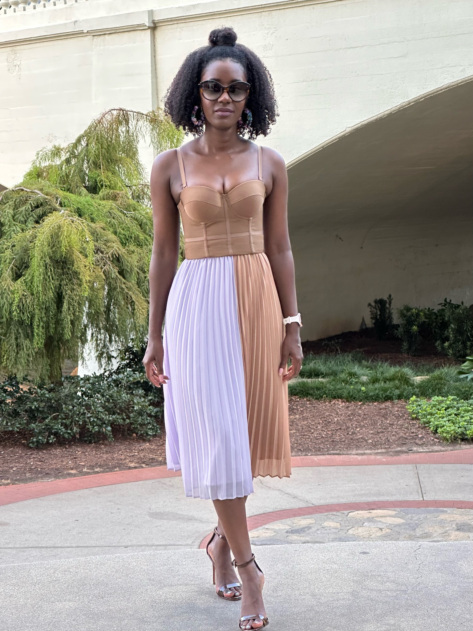 Warmer weather is coming…one day! Start your prep now with some color blocking and bustier tops in time for Spring. Similar items linked 👉🏾

#LTKSpringSale #LTKsalealert #LTKstyletip