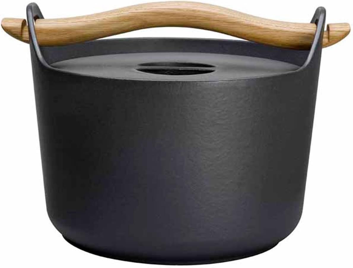 Iittala Sarpaneva 3ltr Black Enamelled Cast Iron Pot | Amazon (UK)