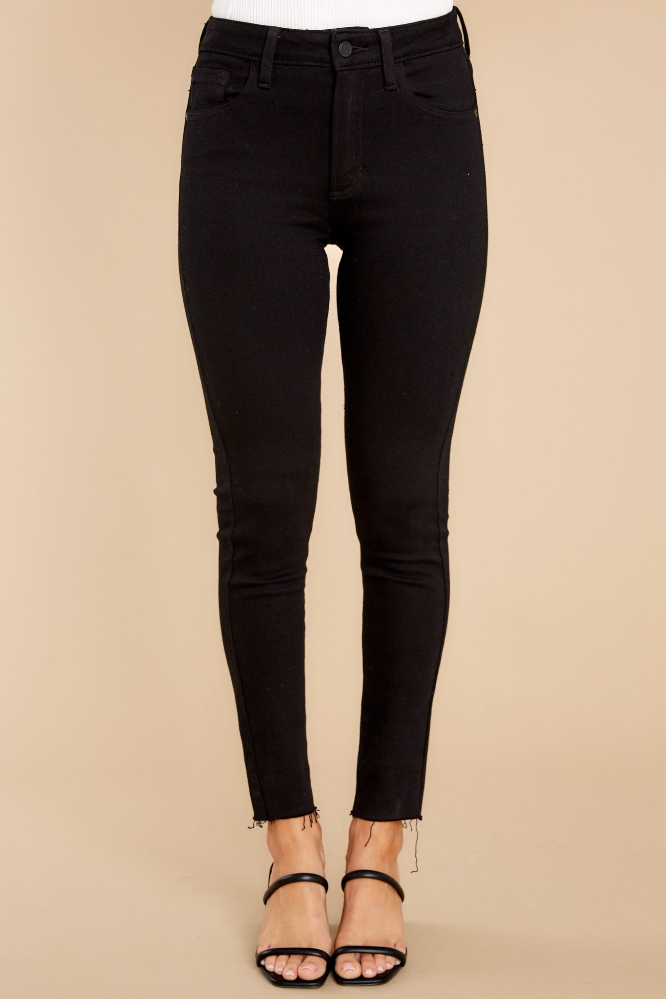 Can't Pass These By Black Skinny Jeans | Red Dress 