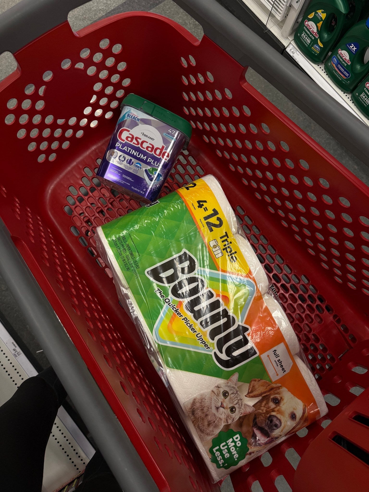 #ad My Game day Essentials from Target!! #myeverythingand #bountypapertowels #cascade #Targetpartner @bountypapertowels @mycascade @target 