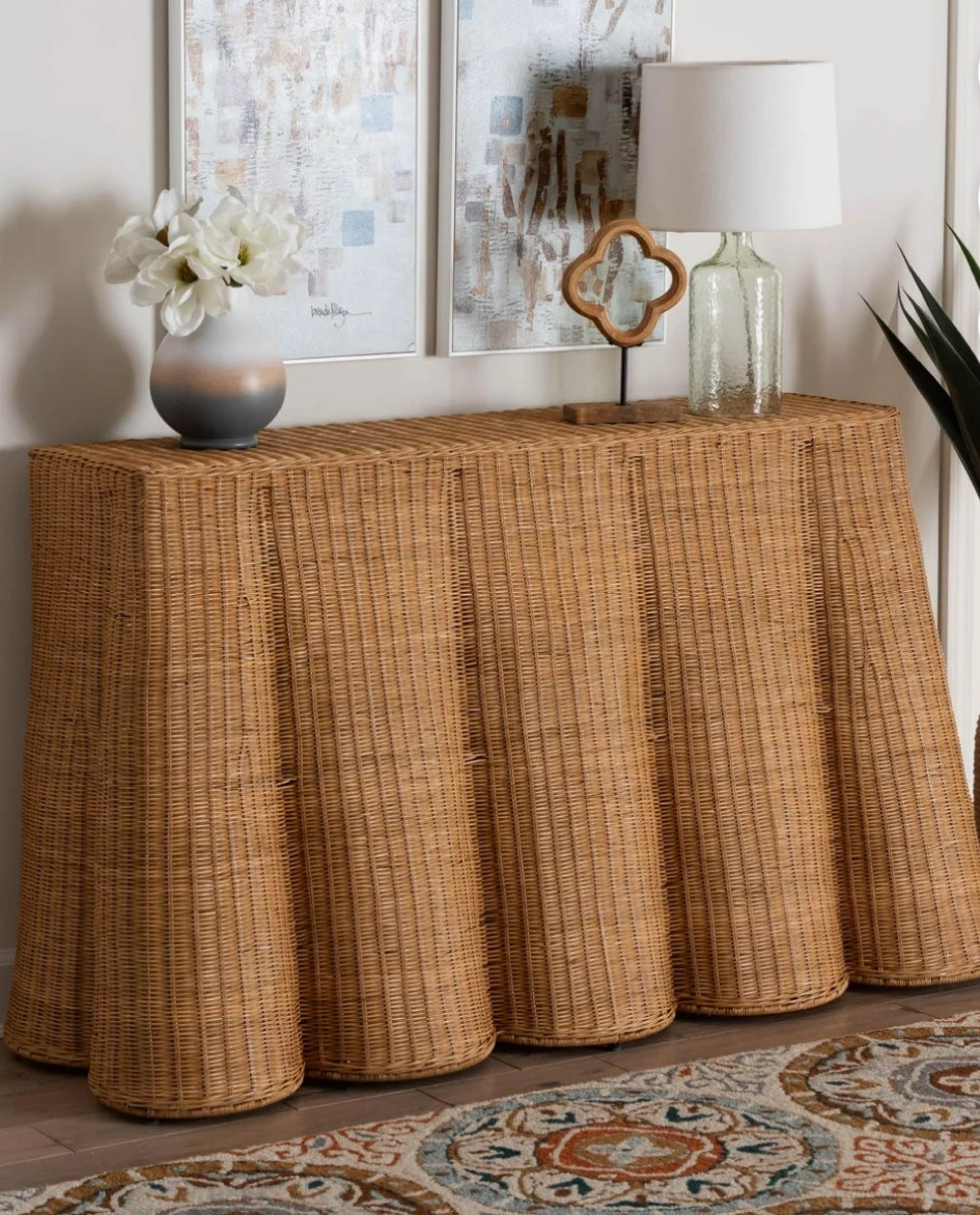 Scalloped table!!!!!