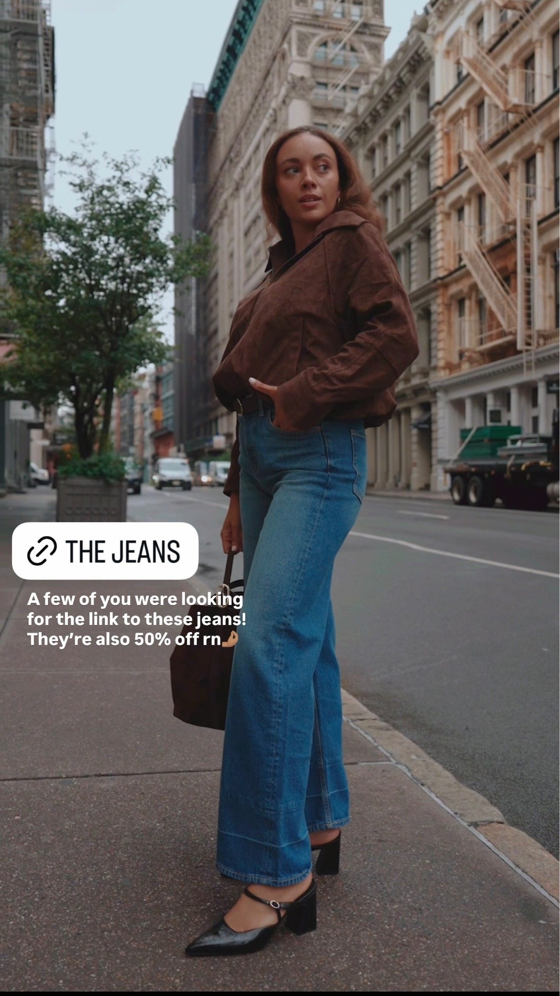 Capsule wardrobe jeans for fall! Currently on sale for 50% off

#LTKootd #LTKSeasonal
