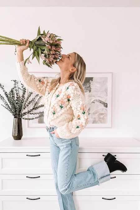 Some beautiful spring sweaters if you’re still living in that in between weather where some days are cold and some days are hot but you really are excited to dress for spring 🌺 And some jeans I’ve been loving too!

#LTKfindsunder100 #LTKSeasonal #LTKstyletip