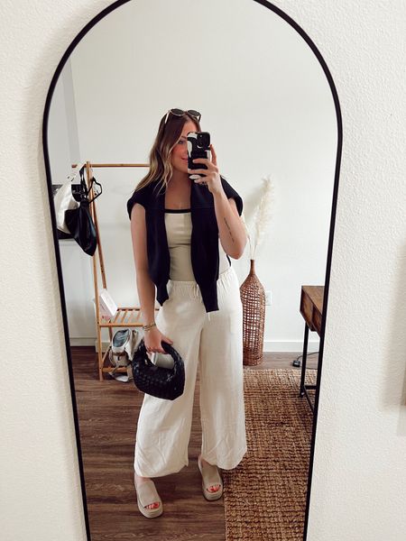 I’m wearing a medium in all pieces!

Tall girl outfits, spring fashion, spring style, outfit ideas, fashion for tall women 

#LTKfindsunder100 #LTKfindsunder50 #LTKstyletip