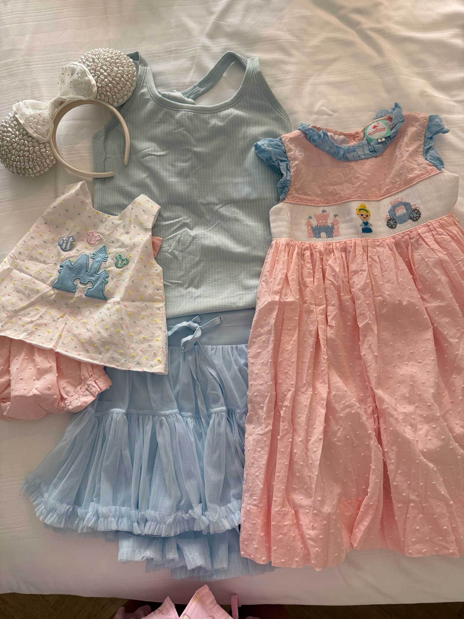 Disney outfits of the day. Use code AMANDA10 for 10% off at The Smocked Flamingo 

My tank is very old Lululemon but I’ll link something similar

#LTKootd #LTKmomlife #LTKKids
