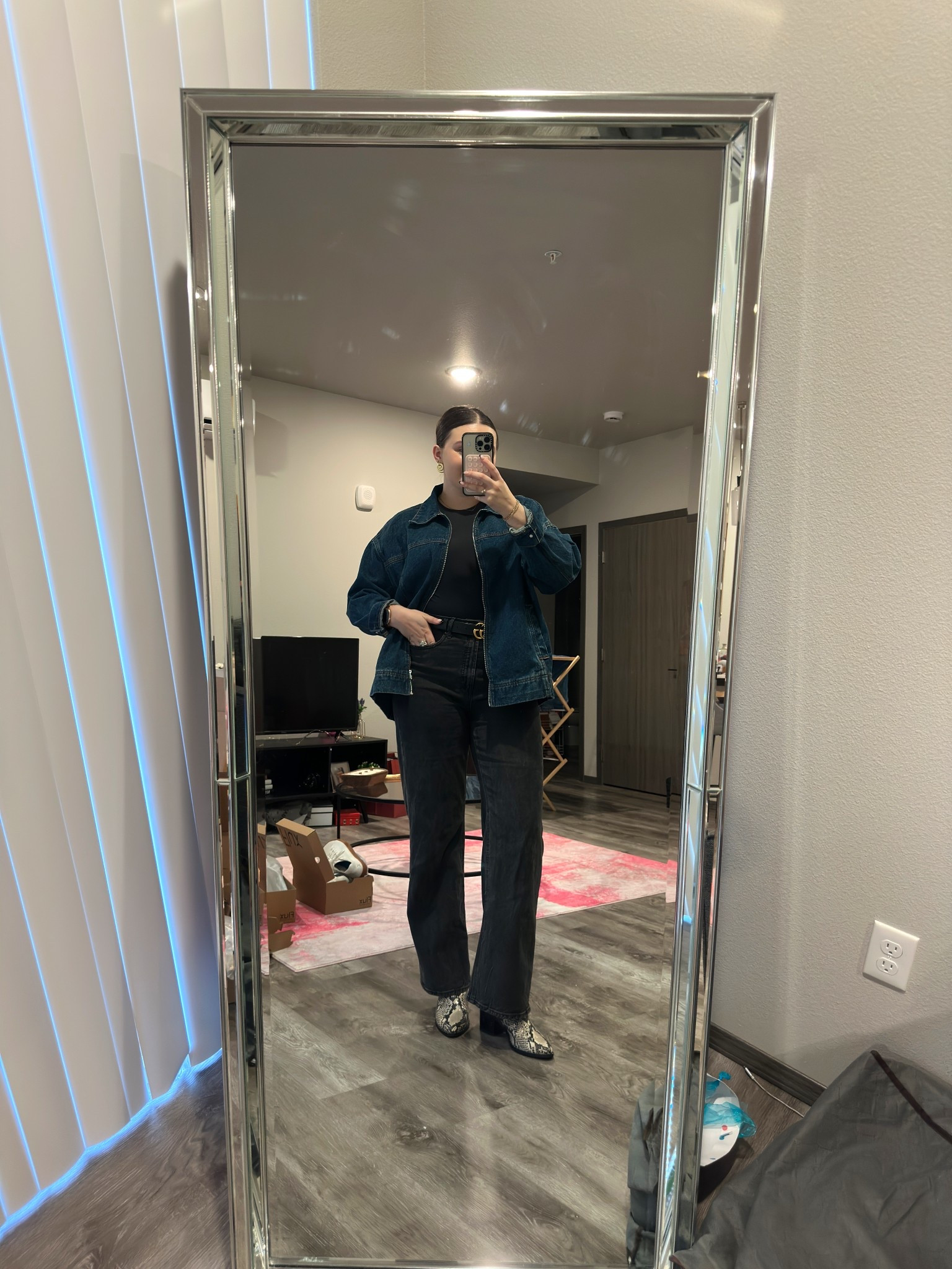 How to style denim on denim with boots this time of year! Perfect for a busy fall day 🥰

I’m wearing a size 8 jacket, size M bodysuit, size 31 jeans and size 9 boots

#LTKSeasonal #LTKMidsize #LTKStyleTip