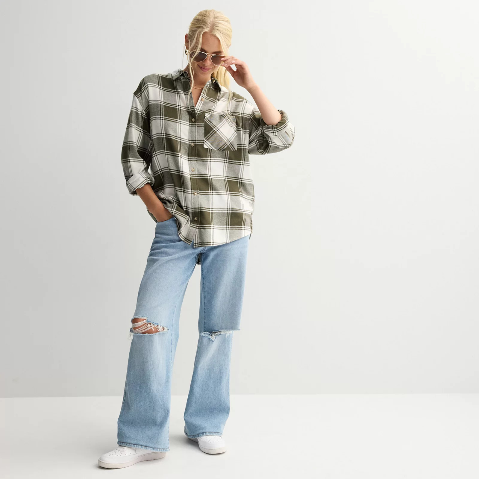 Juniors' SO® Boyfriend Button-Front Flannel Shirt | Kohl's