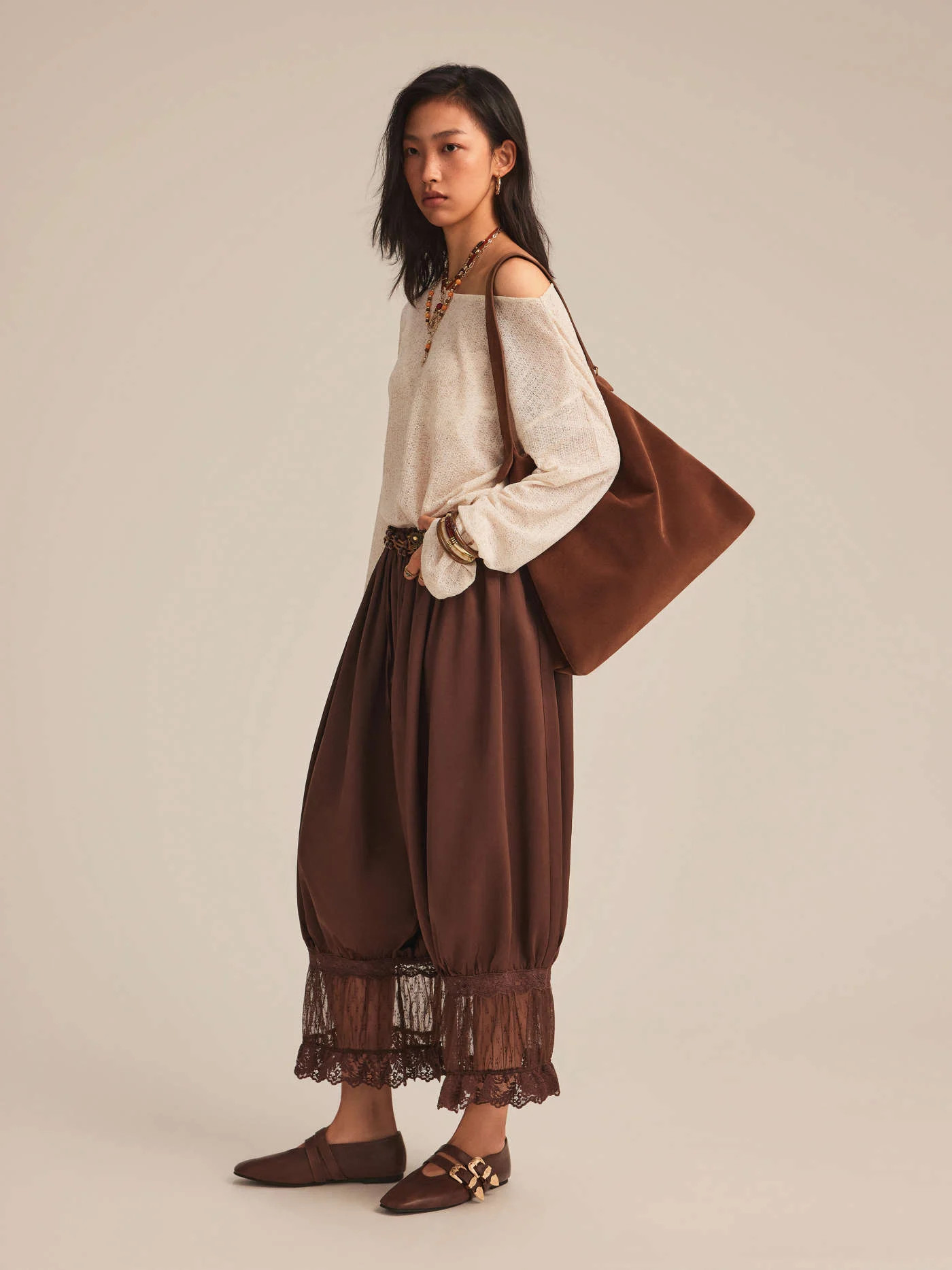 Mid Rise Lace Patched Drawstring Cropped Bloomer Pants | Cider