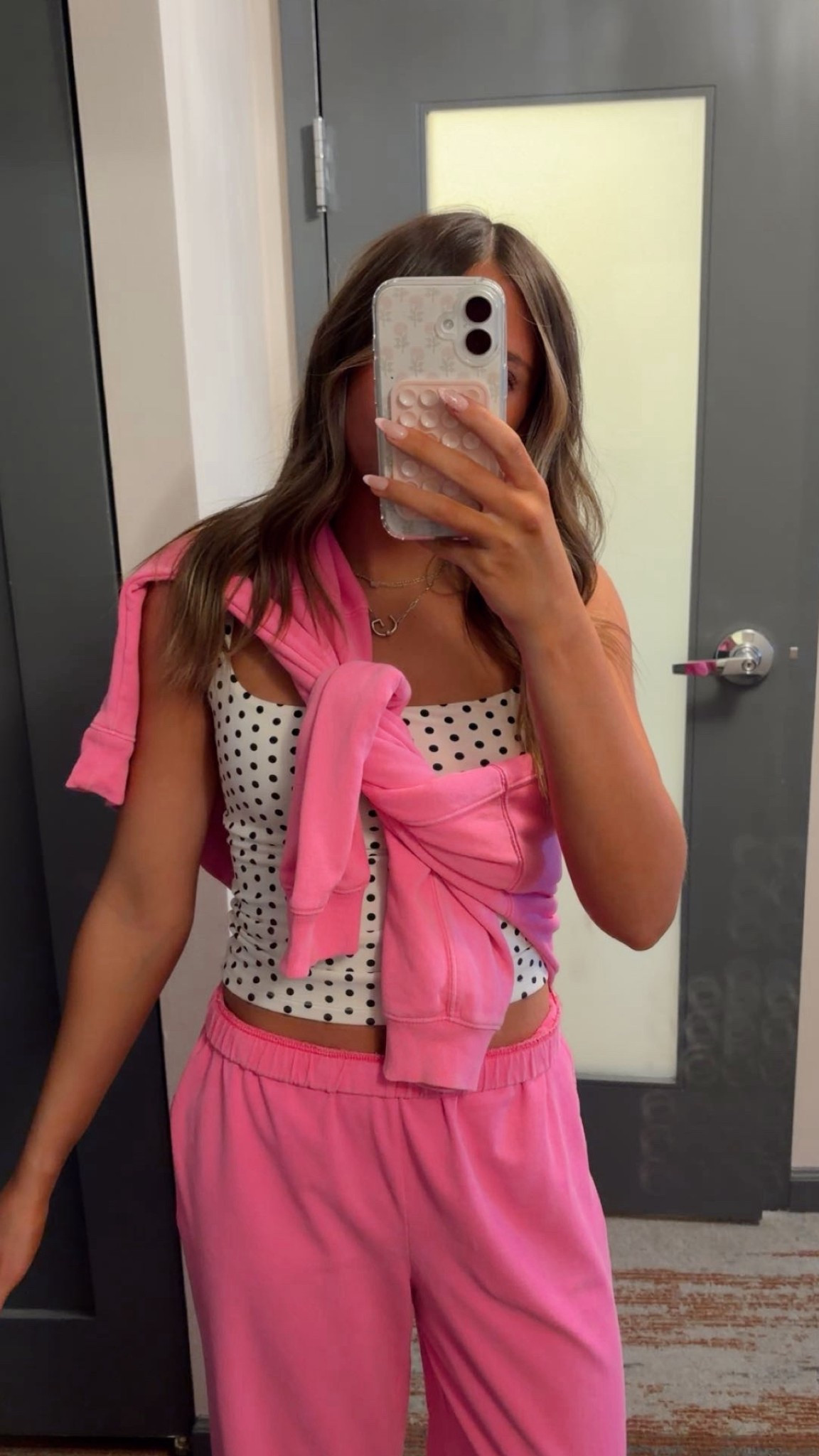 day 20/30: everyday outfits 🤍 you can never go wrong with a GAP sweat set, and this comfy tank from amazon!! this is my lounge outfit for day 2 of Cheersport!! 🌟

#LTKdayinmylife #LTKActive #LTKootd