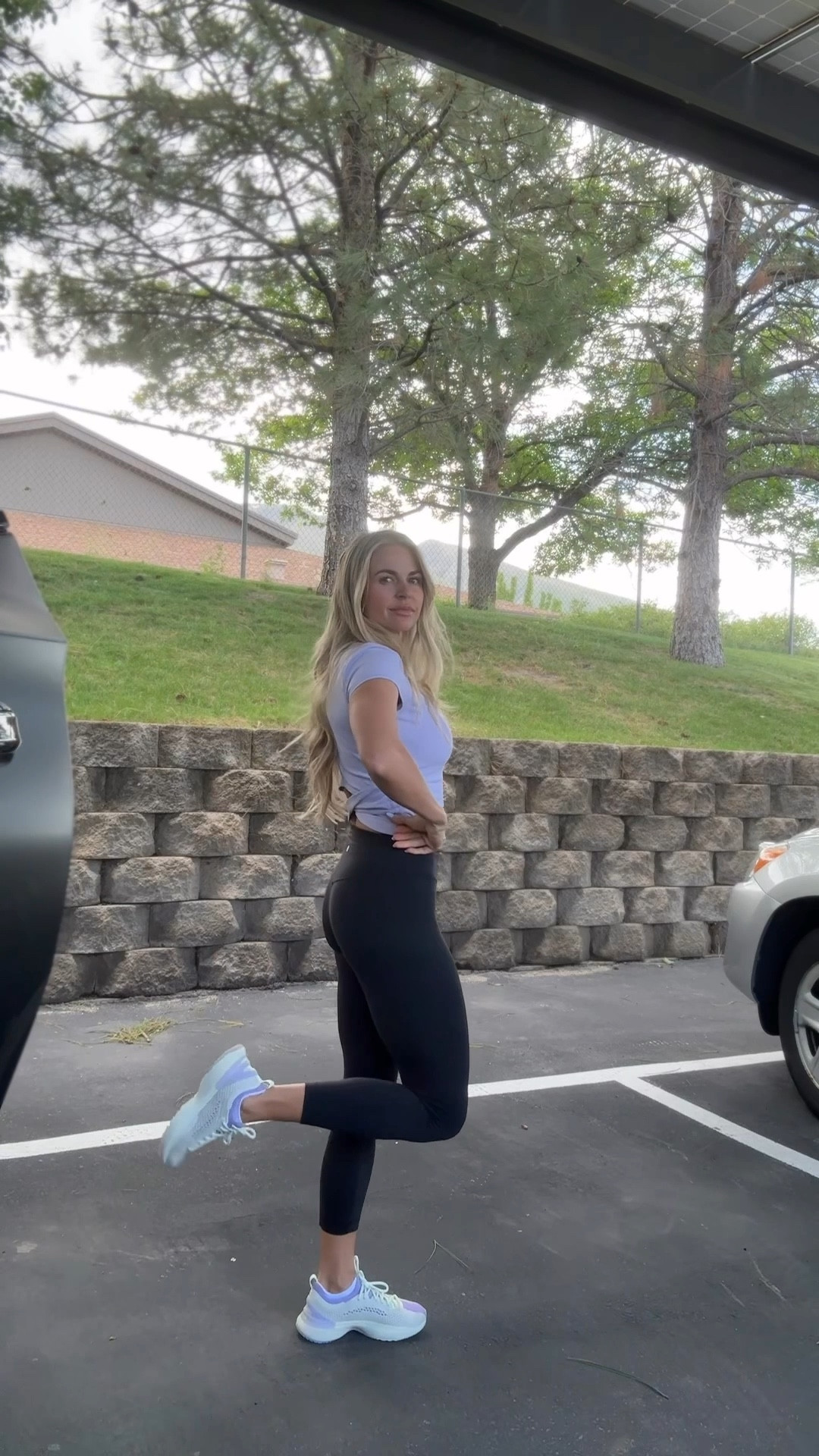 Lavender Frost + NEW No-Line Align 

Shoes TTS
Size 8 top 
Size 8 bra 
Size 6 bottoms (needed a 4) 

#LTKActive