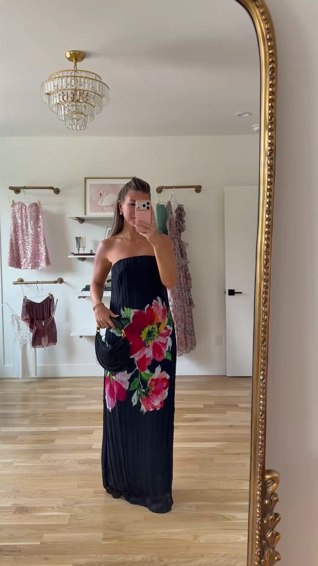 summer wedding guest black strapless floral dress 💍🌺

dress the population code: emerson15
electric picks code: emerson20

usually wearing a small/2


summer wedding guest dress, wedding guest dress, cocktail dress, semi-formal dress, black tie wedding guest dress, destination wedding guest dress, garden party dress

#LTKootd #LTKgrwm #LTKWedding