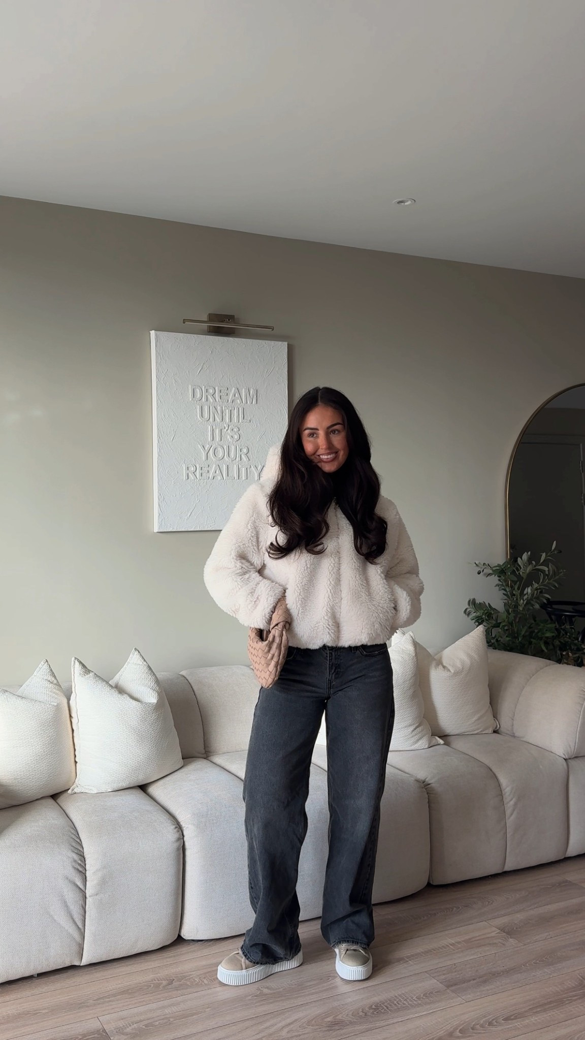 Fur coat, Zara coat, fur jacket, jeans, low rise jeans, wide leg jeans, winter outfits, autumn outfits, winter coat, Levi jeans

#LTKuk #LTKwinter #LTKjeans