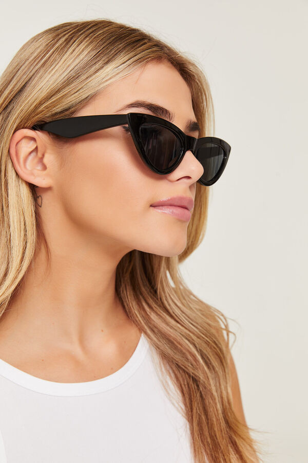 Classic Cat Eye Sunglasses | Ardene