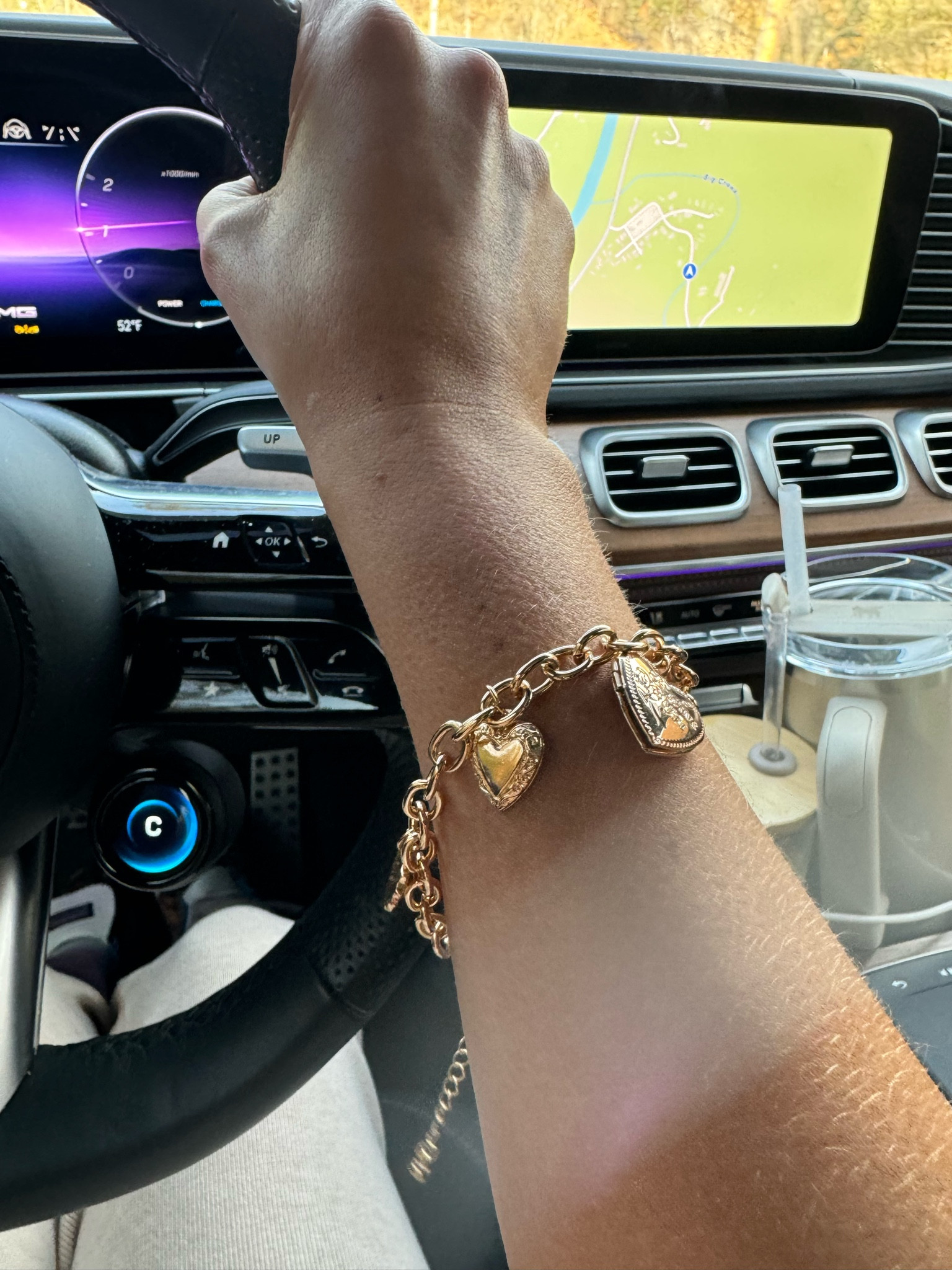 Heart jewelry ❤️
#blackfriday #jewelry #bracelet #baublebar #gold 

#LTKHoliday #LTKGiftGuide #LTKCyberWeek