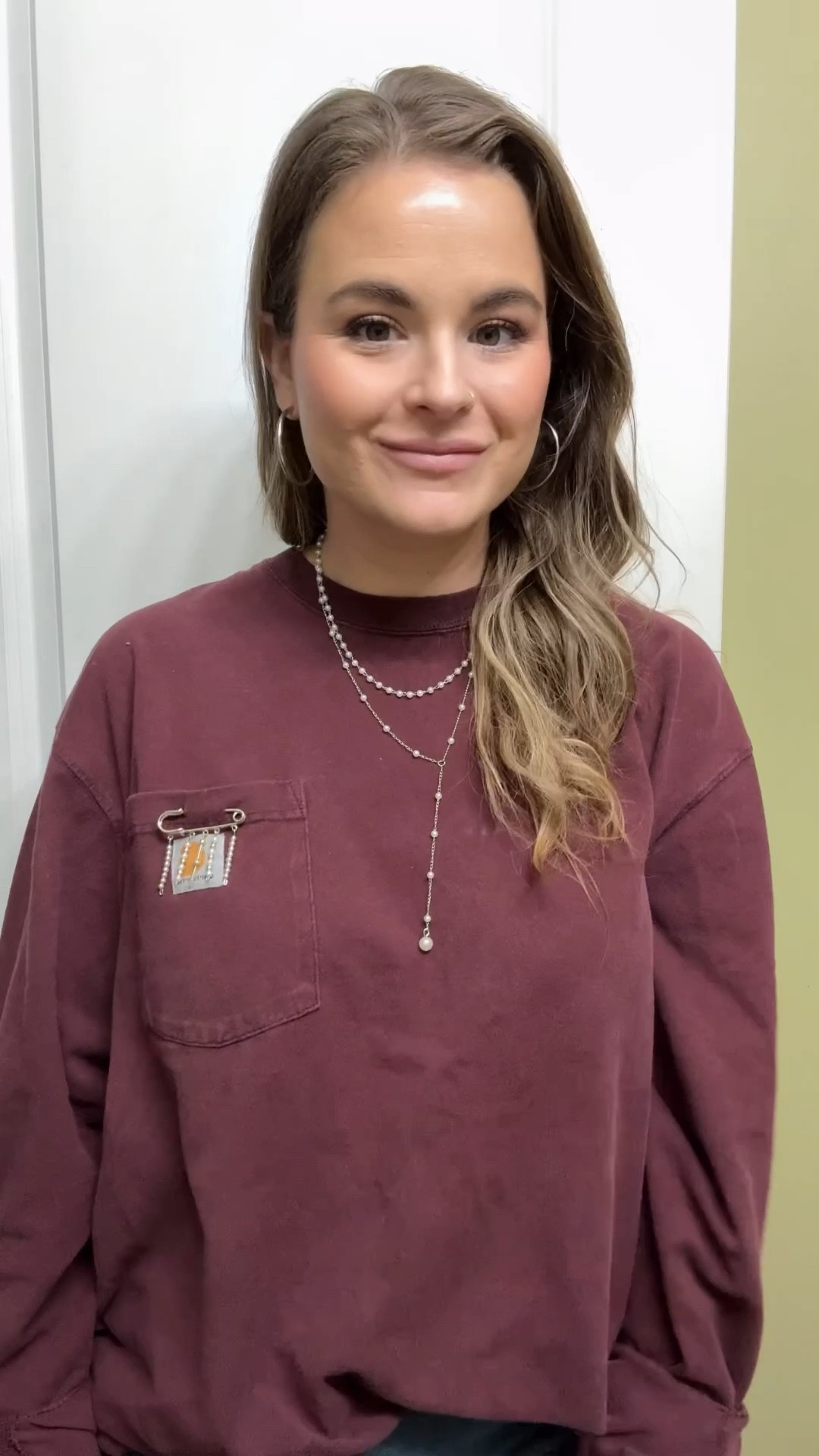 Quick, effortless glam in under a minute ✨
Every step, every product—linked for you in my LTK 🖤

Also dressing up a simple Carhartt tee today—added a pearl necklace + the cutest safety pin brooch to elevate it just enough 🤍

This is my go-to when I want to feel put together without overthinking it. Easy, glowy, and still a little styled.

#LTKbeauty #LTKstyle #LTKfinds #CarharttStyle #CasualChic #ElevatedBasics #EverydayMakeup #GlowyMakeup #SimpleStyle #OutfitDetails #MomStyle #EffortlessStyle #MakeupRoutine #GRWM #QuickMakeup

#LTKBeauty #LTKgrwm #LTKmorningroutine