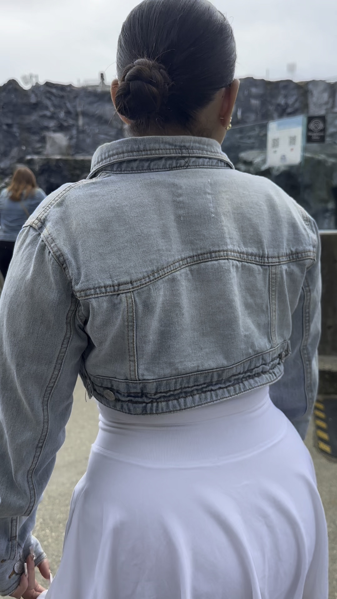 The most comfortable waist snatching tennis skirt + a pocket 👀🤍 

#LTKgrwm #LTKActive #LTKootd