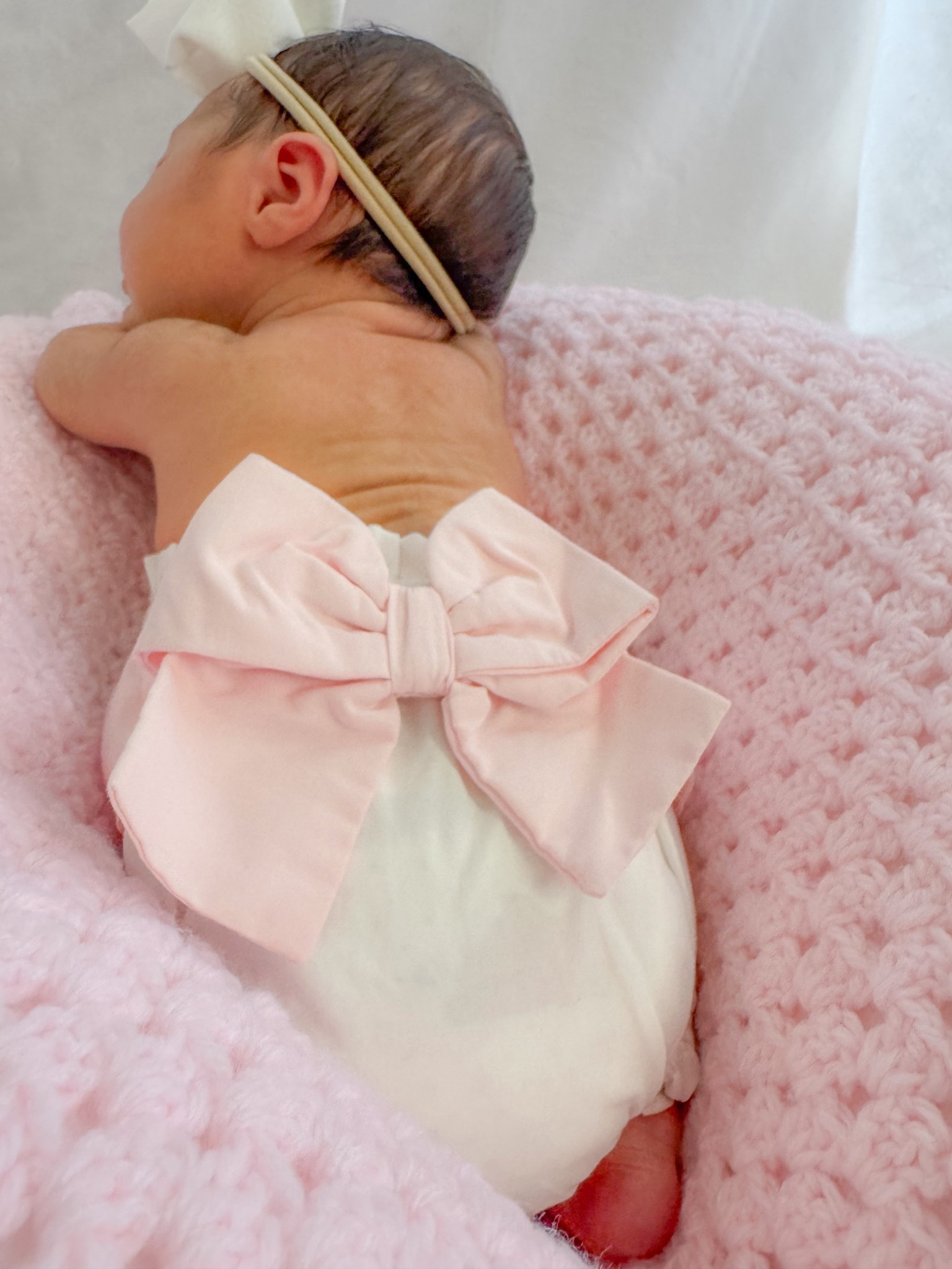 The cutest bow diaper cover for newborn pictures 🎀

#LTKBaby
