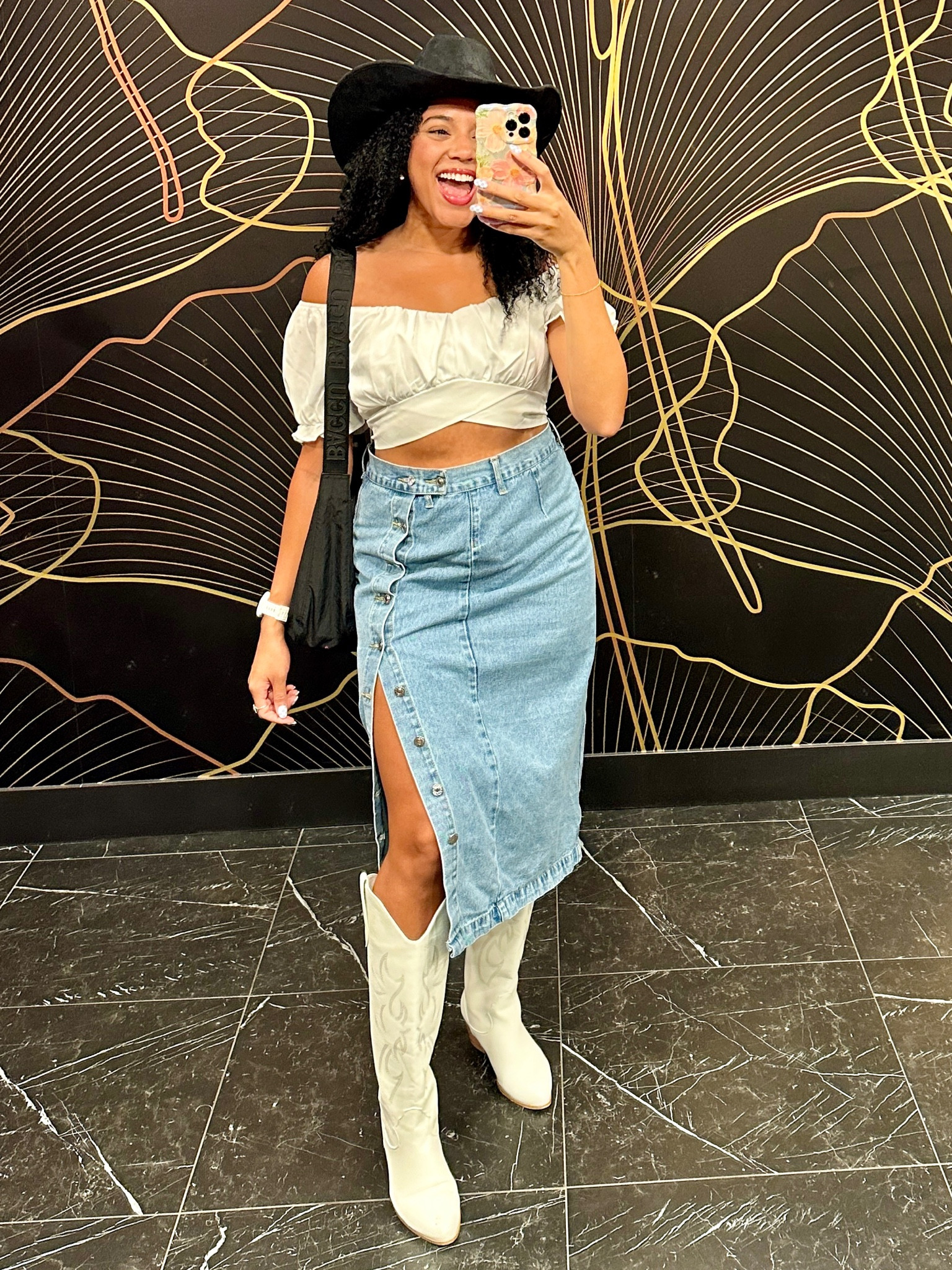 Cowgirl tejana outfit 🤠 — hat is from Sacred Hats