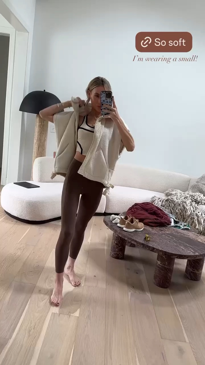 This Free People vest is so soft! 

#LTKVideo #LTKStyleTip