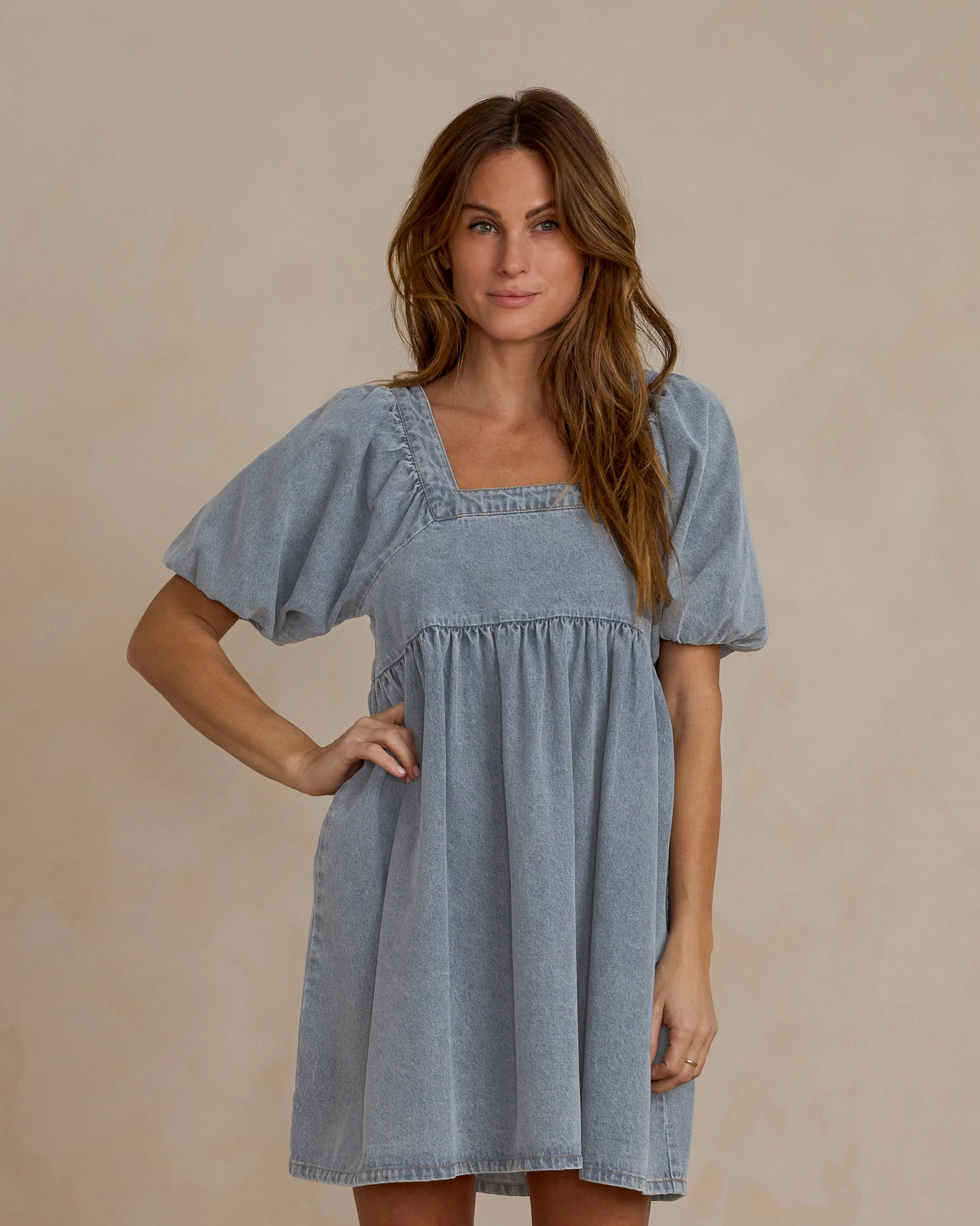 Gretta Babydoll Dress | Light Washed Denim | Rylee + Cru