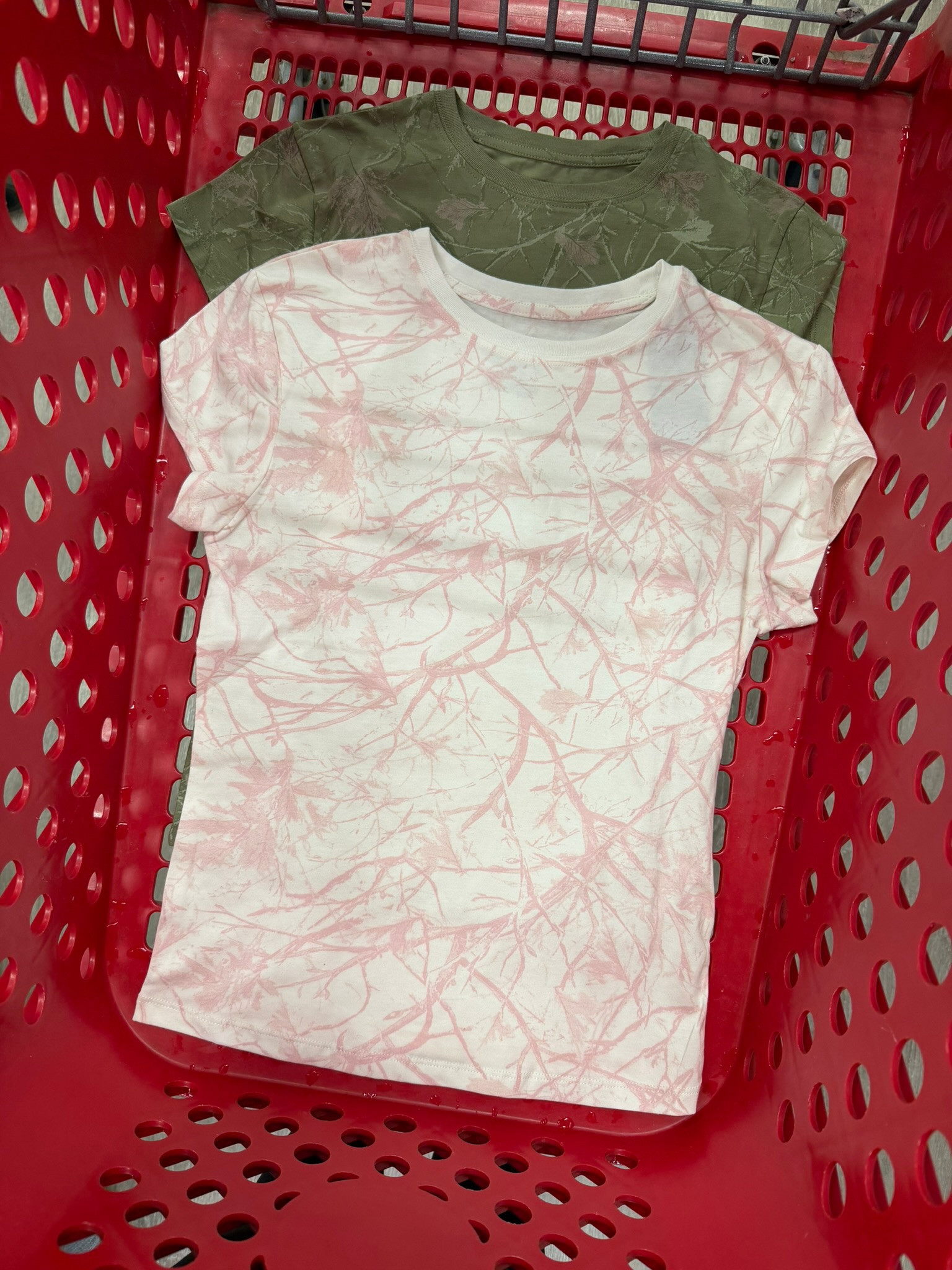 This $6 Wild Fable tee is such an easy fall-transition find 🍂 It would be so cute layered under a denim jacket once it cools down.

wedding guest dress summer plus size, fall outfits women, country concert outfits, date night outfits, teacher outfits, fall wedding guest dresses, concert outfit ideas, business casual workwear, work outfits, vacation outfits beach
 

 #LTKootd #LTKSeasonal