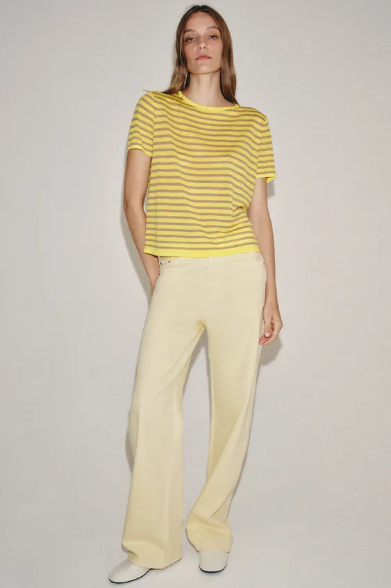 Short sleeve round neck top. | Zara US