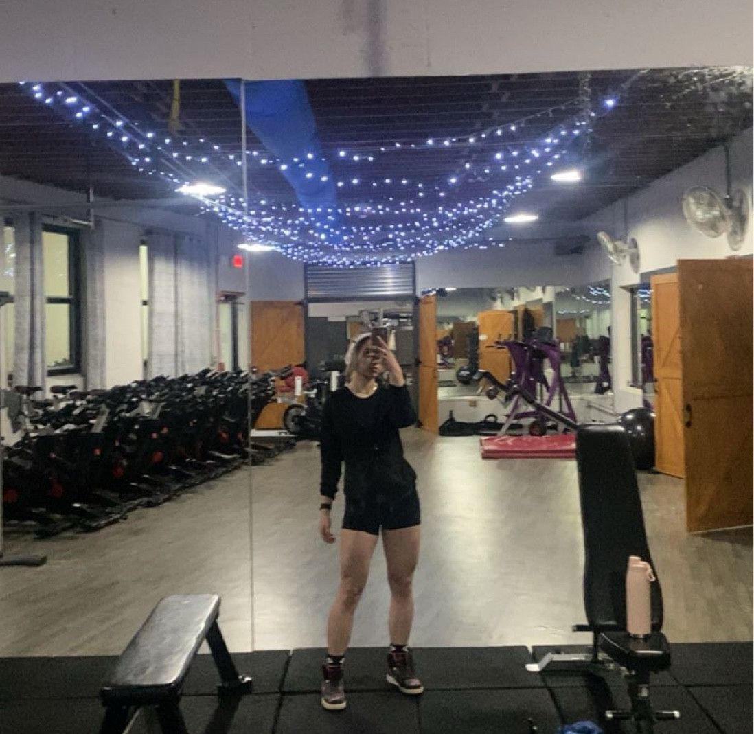 A sleek black gym outfit featuring some Nike Jordan’s 😋

Black shorts with a black tank + black zip up with my rose gold light pink beats over the ear headphones and black Jordan’s 

#LTKFitness #LTKActive