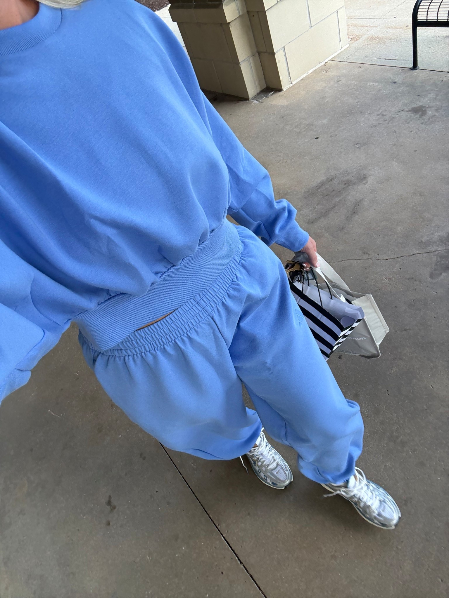 The perfect lightweight set for fall! OBSESSED with this color omg

#LTKSeasonal #LTKActive #LTKU