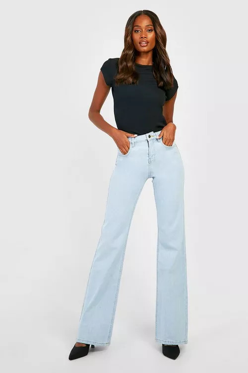 Mid Rise Stonewash Flared Jean | Boohoo.com (US & CA)