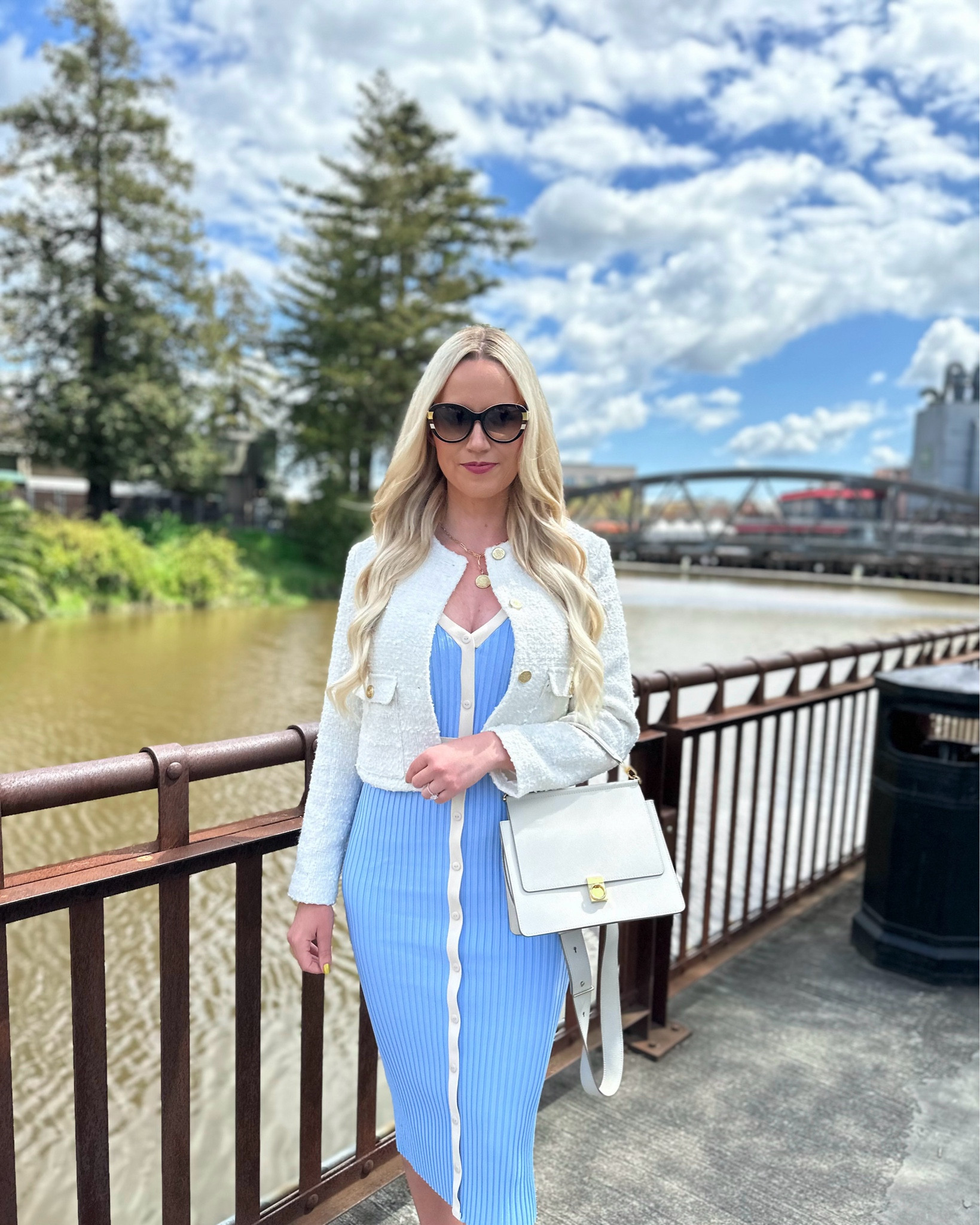 Jacket is sold out, but linking a couple dupes below!

Dress: Small

Tweed Jacket | Midi Dresss

#LTKstyletip #LTKSeasonal