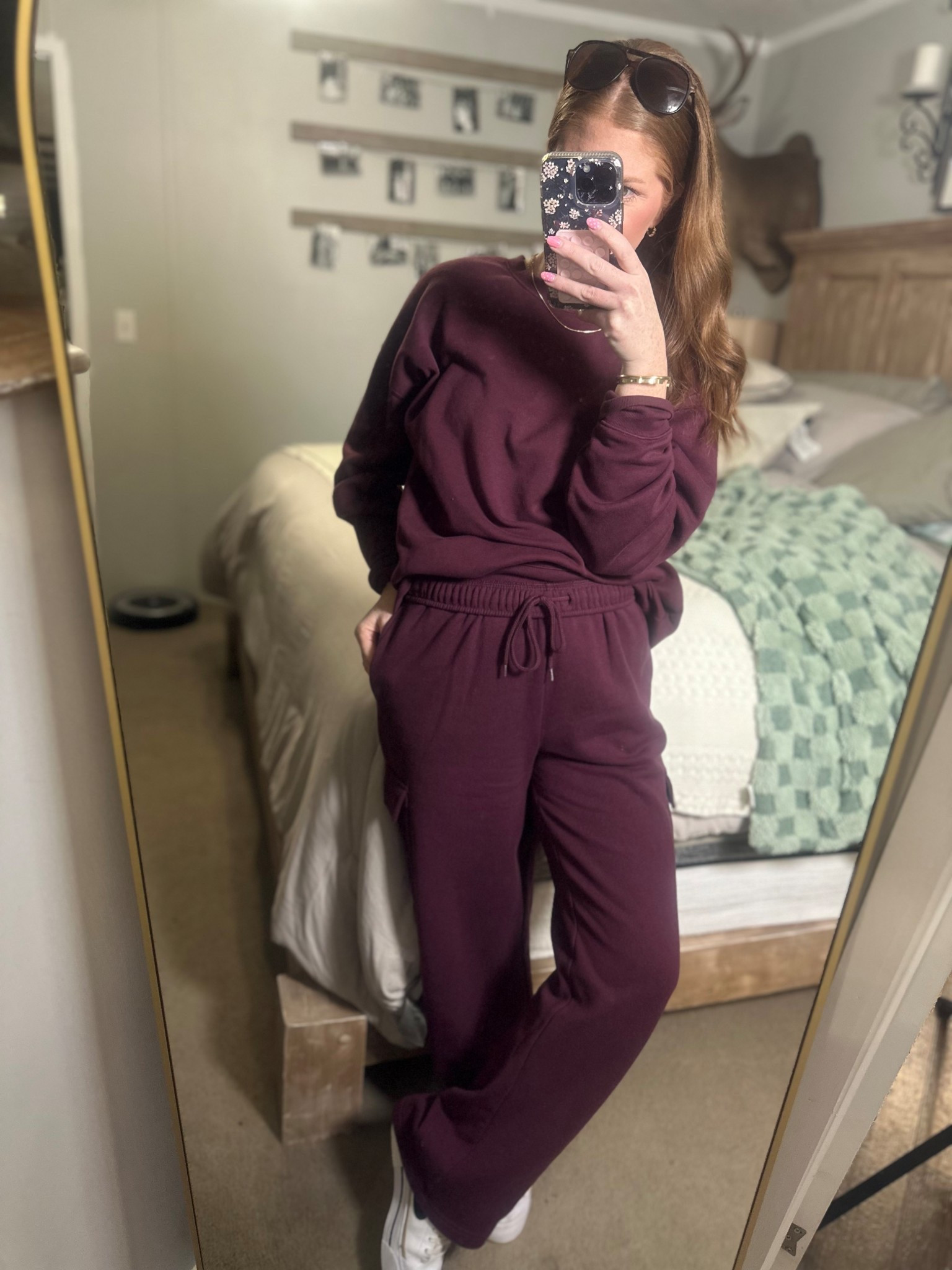 Tuesday OOTD 💕 the sweats are out of stock so linking similar joggers! 

#LTKootd #LTKSaleAlert