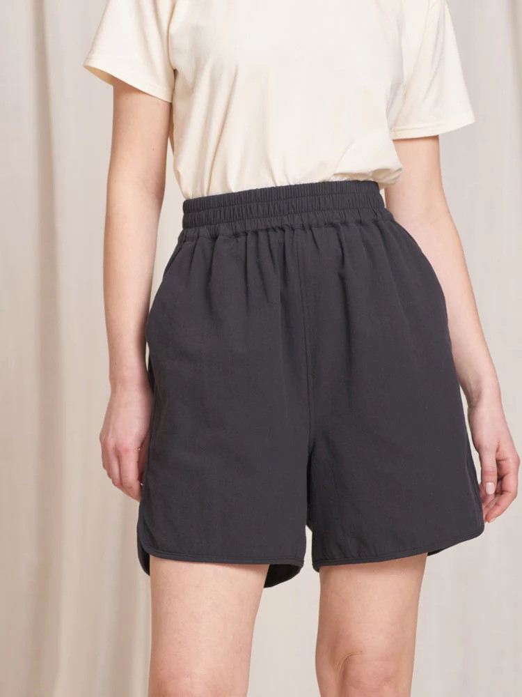 Glenn Long Short Crinkle Cotton Black | Tradlands