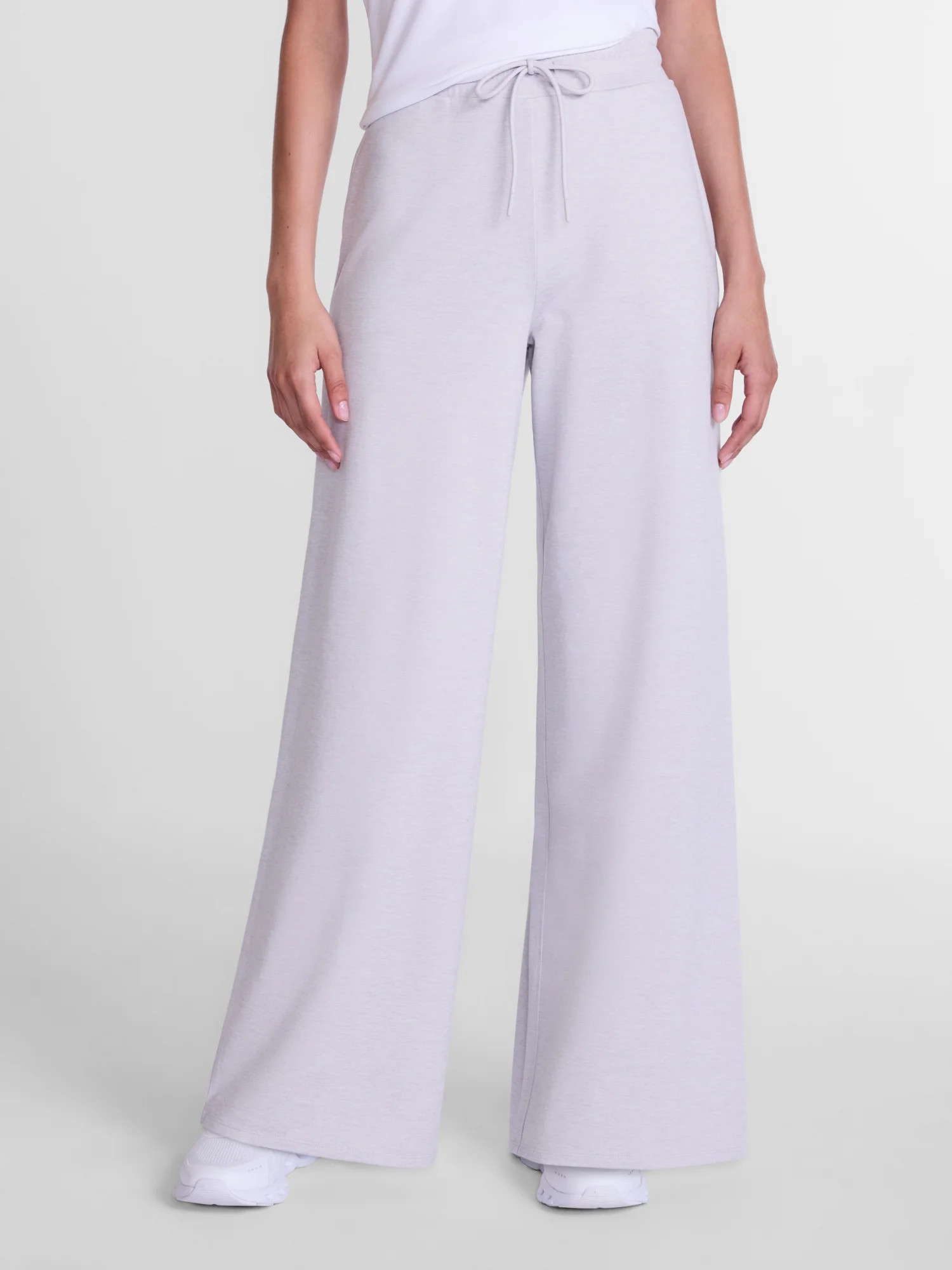 Athletic Works Women’s and Women’s Plus ButterCore Wide Leg Pants, 30” Inseam, Sizes XS-4X | Walmart (US)