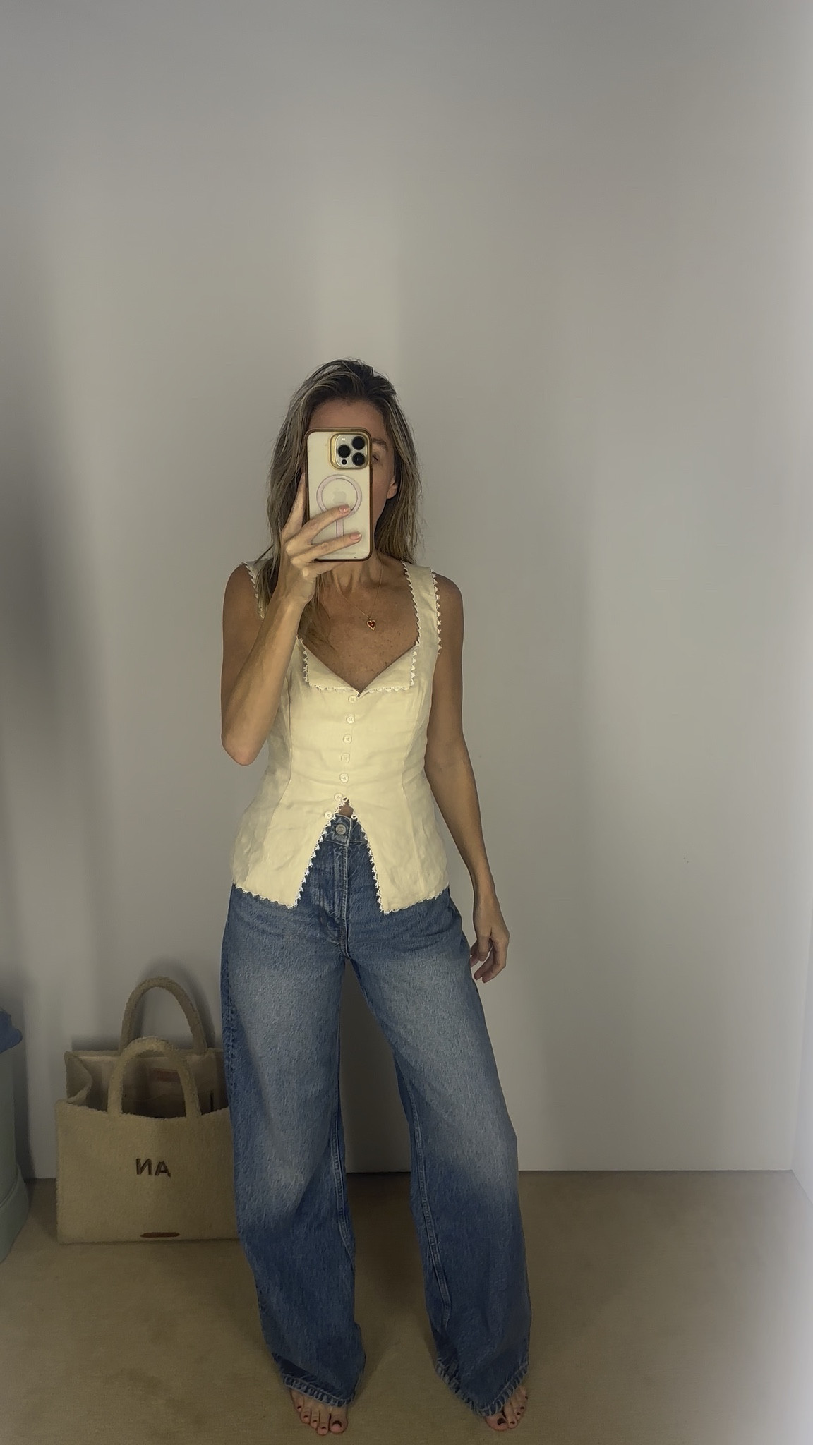 The perfect high rise, slouchy jeans for this traditional season 👖

#LTKStyleTip #LTKOver40 #LTKMostLoved