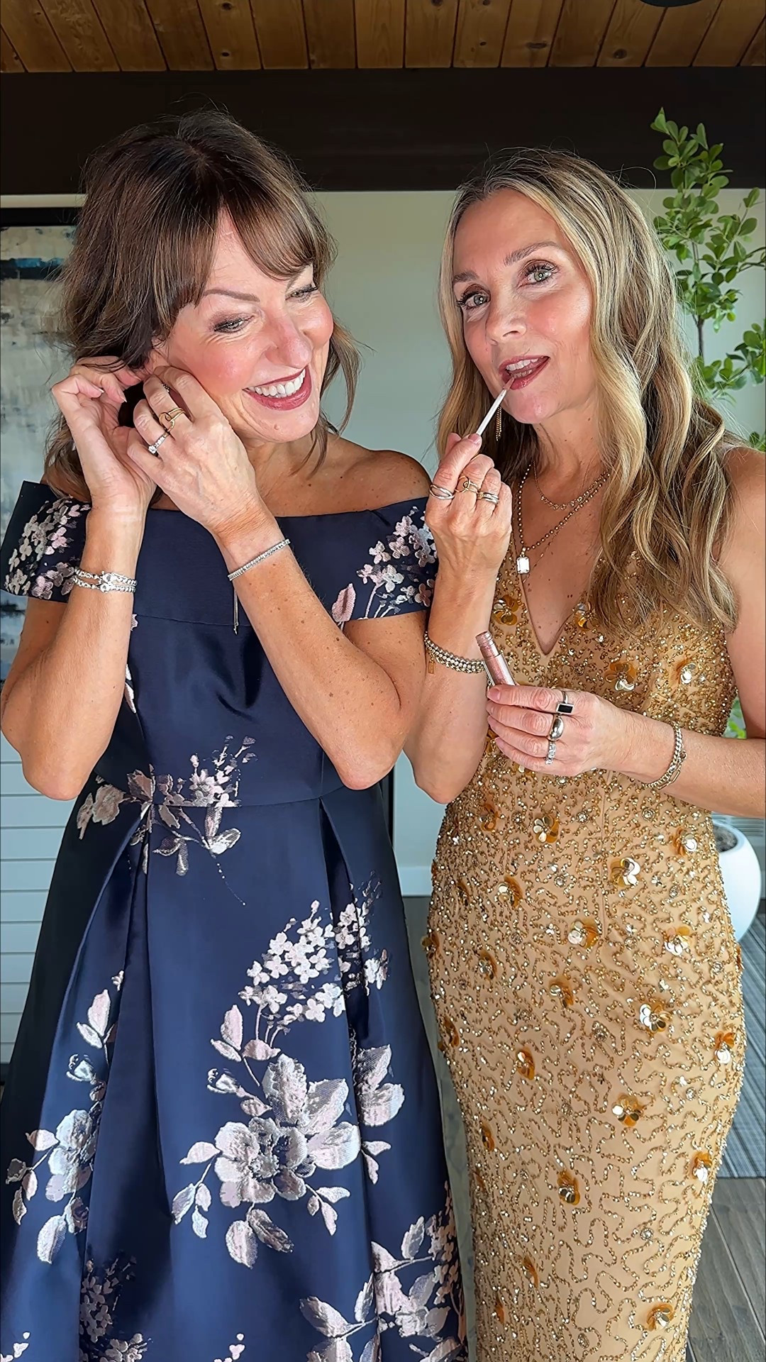 Do you or someone you know need a Mother of the Bride or Mother of the Groom dress?? You’re in luck, because Early Black Friday is here @adriannapapell and we have the inside scoop! 

Adrianna Papell is doing a “7 Days of Deals” exclusively on social from 11/4-11/20. We’ll be checking in each day to see what’s new, and trust us, you won’t want to miss these! 

We are so impressed by the style, quality and amazing fit of our beautiful Adrianna Papell dresses! Which dress is your favorite? It’s so hard to choose!

#LTKOver40 #LTKStyleTip #LTKWedding