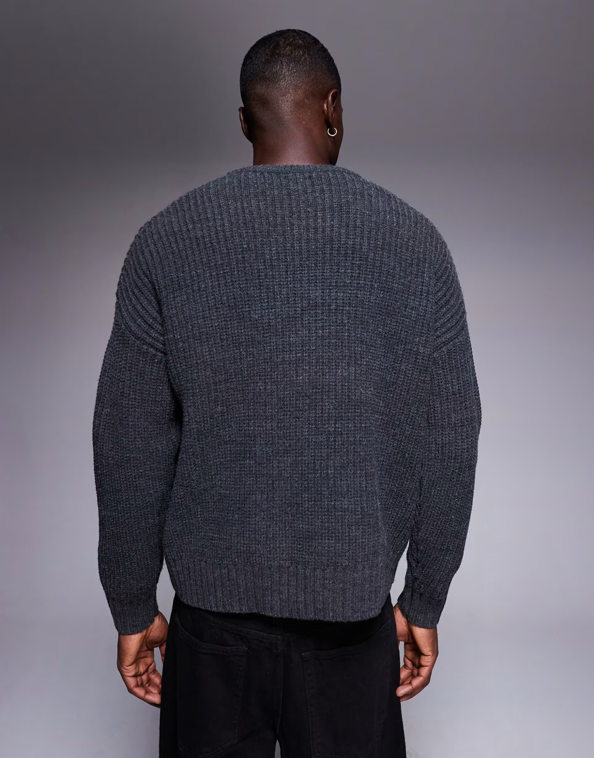 ASOS DESIGN – Kastige, schwere Oversize-Strickjacke in meliertem Anthrazit mit Rundhalsausschni... | ASOS (Global)