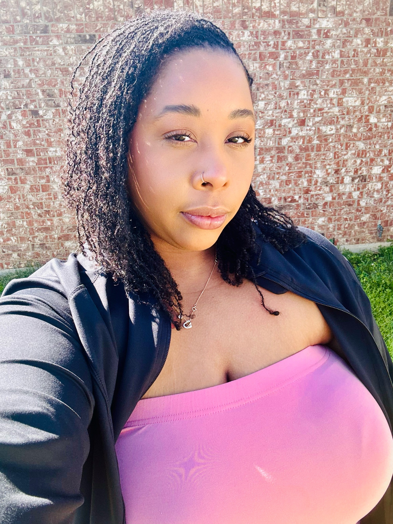 Everyday Makeup Routine ✨ Sharing my go to products for a flawless, natural look that lasts all day! From a smooth base to a pop of color, these essentials are perfect for any occasion. Shop my faves and get ready to glow! 💄💖 #MakeupRoutine #BeautyEssentials #EverydayGlam 

#LTKBeauty #LTKStyleTip #LTKxelfCosmetics #LTKBeauty