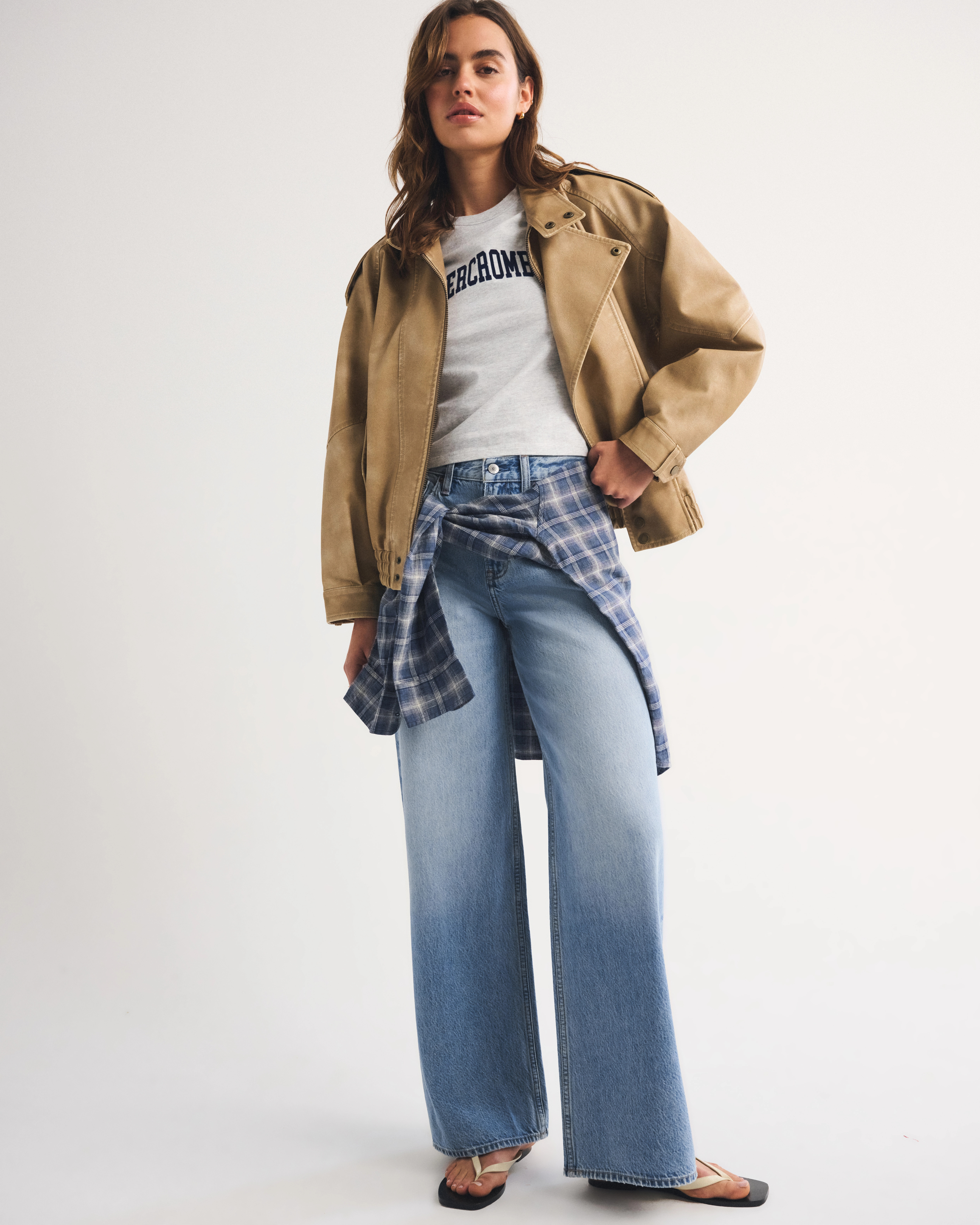 High Rise Wide Leg Jean | Abercrombie & Fitch (US)