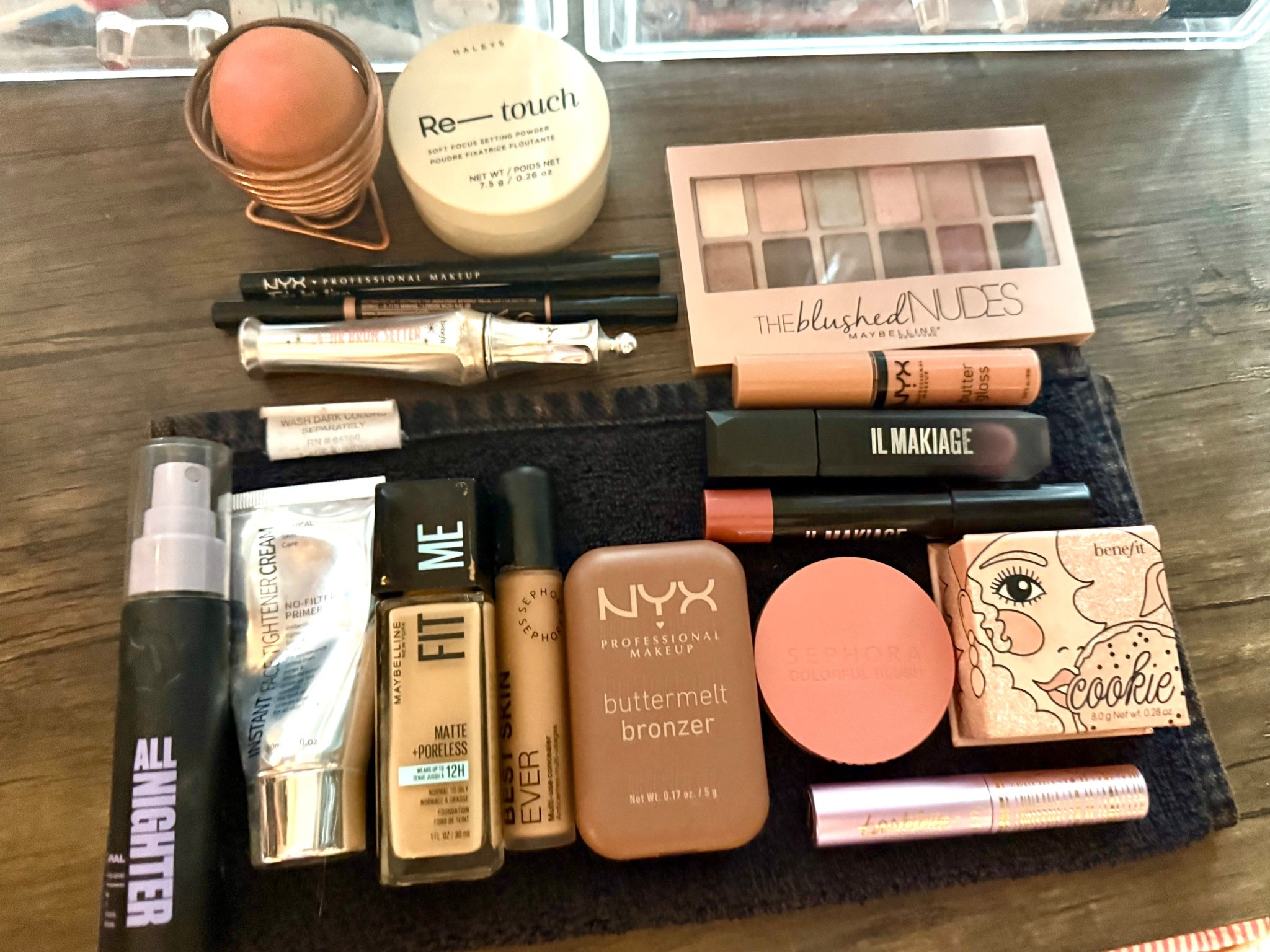 Makeup of the day 

#LTKOver40 #LTKBeauty